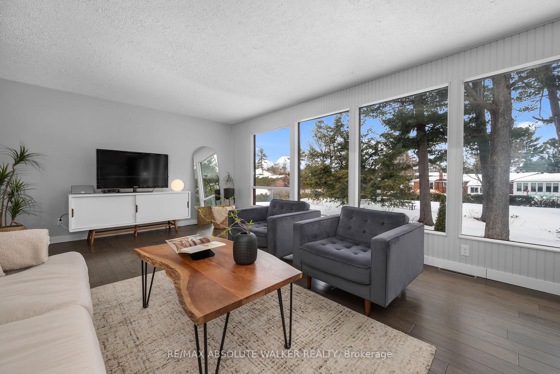 Photo 8 of 30 Avonlea Road, Ottawa, Grenfell Glen — HOMEH