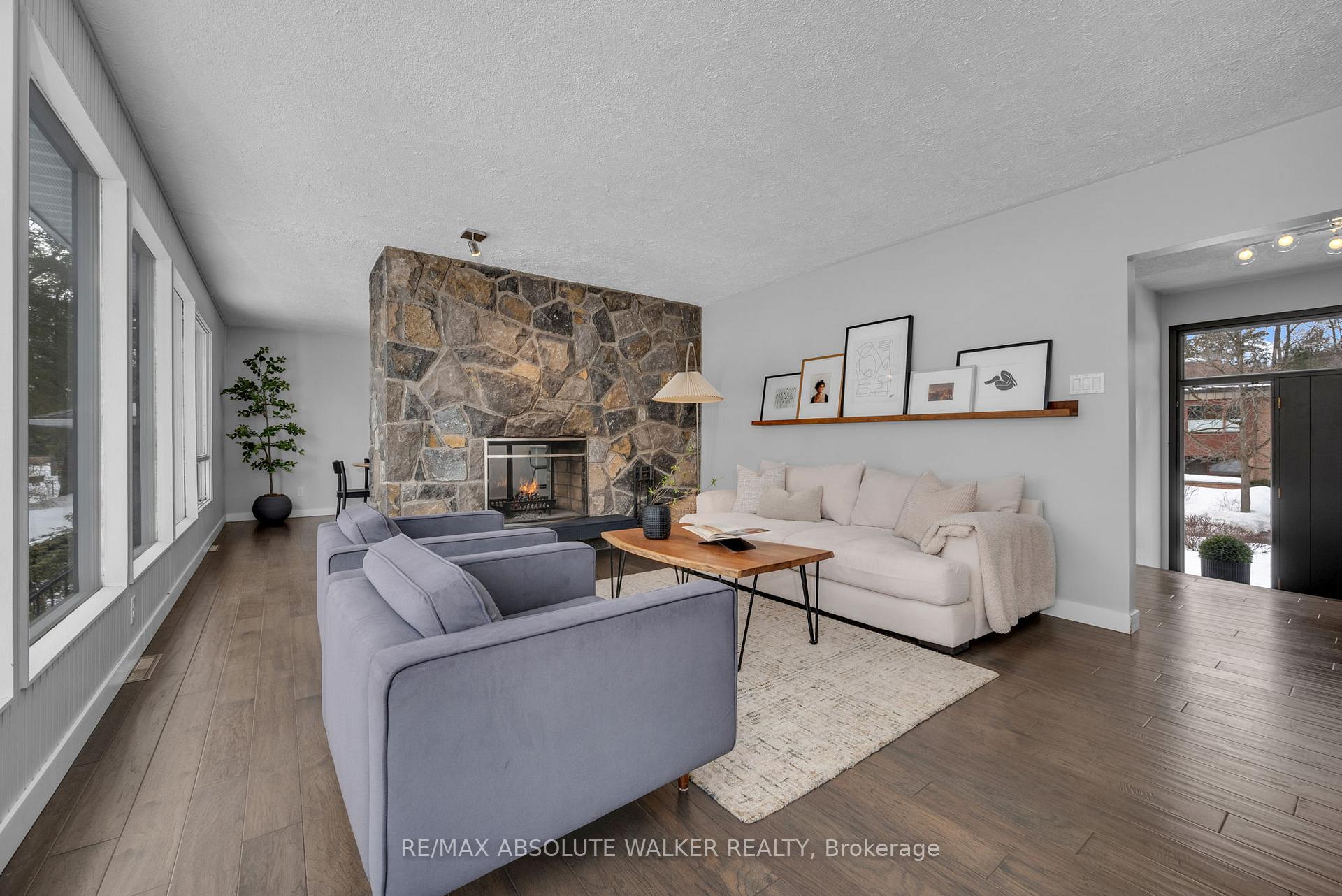 Photo 9 of 30 Avonlea Road, Ottawa, Grenfell Glen — HOMEH