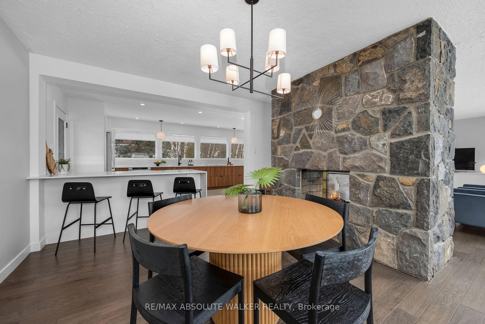 Photo 11 of 30 Avonlea Road, Ottawa, Grenfell Glen — HOMEH