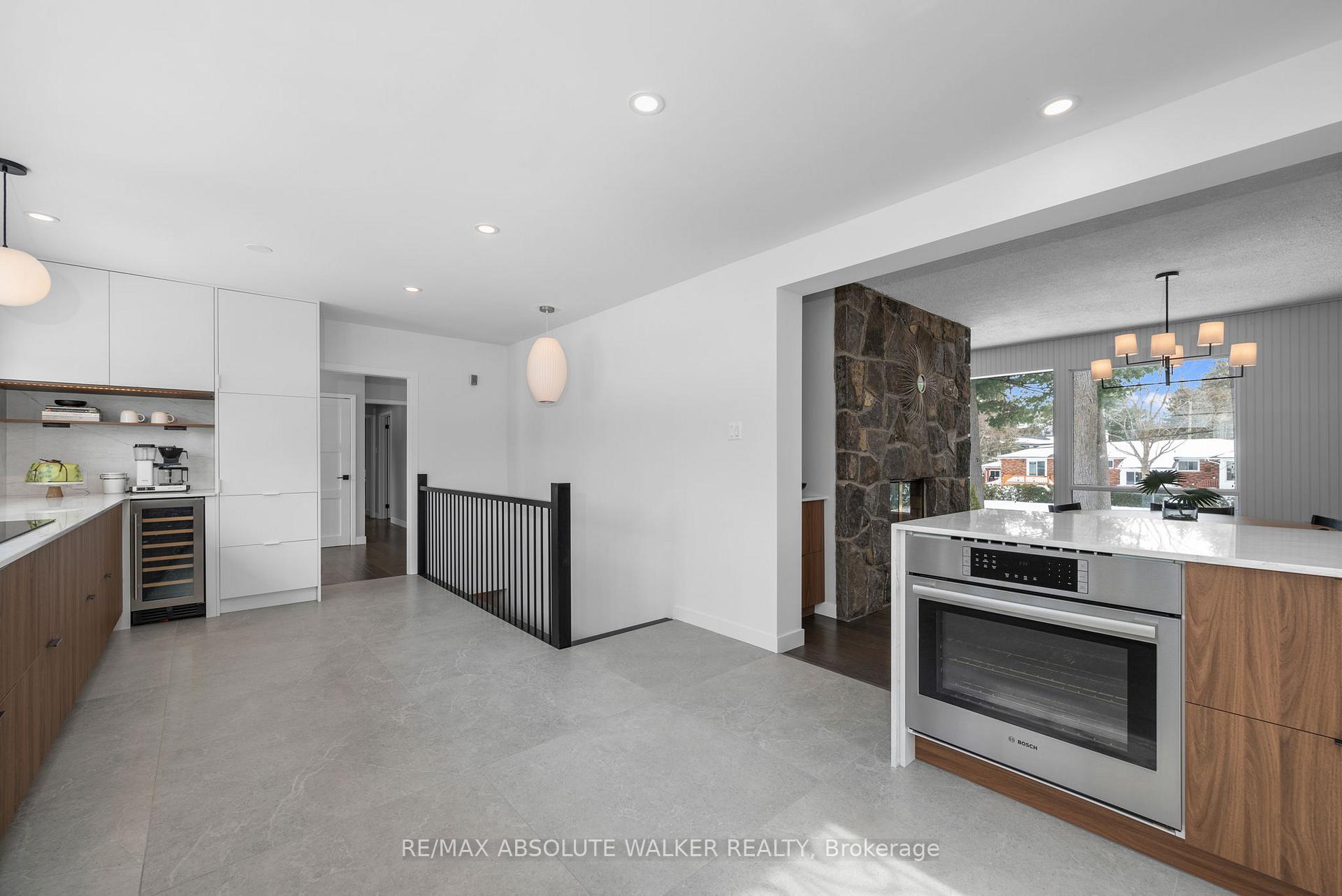 Photo 14 of 30 Avonlea Road, Ottawa, Grenfell Glen — HOMEH