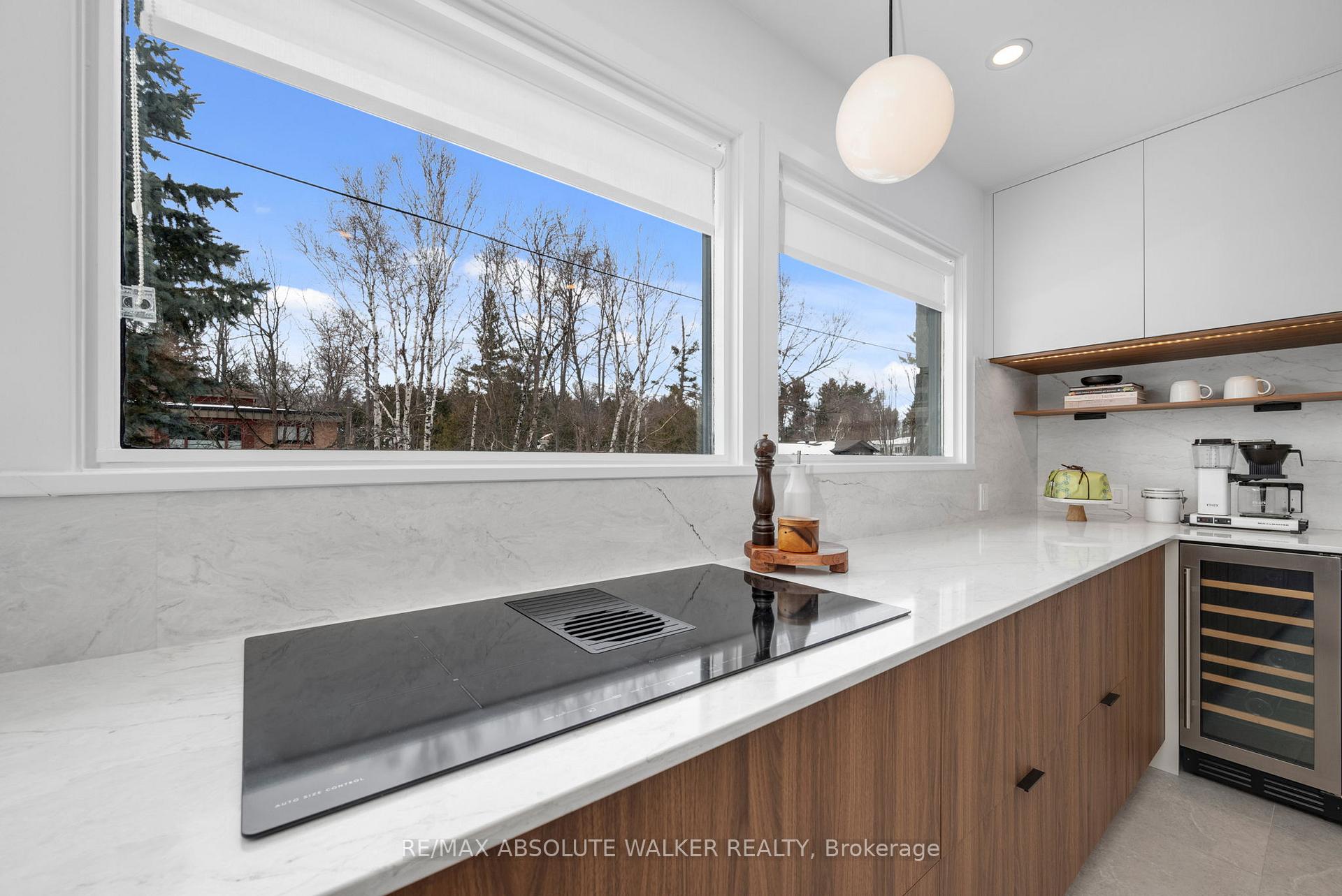 Photo 16 of 30 Avonlea Road, Ottawa, Grenfell Glen — HOMEH