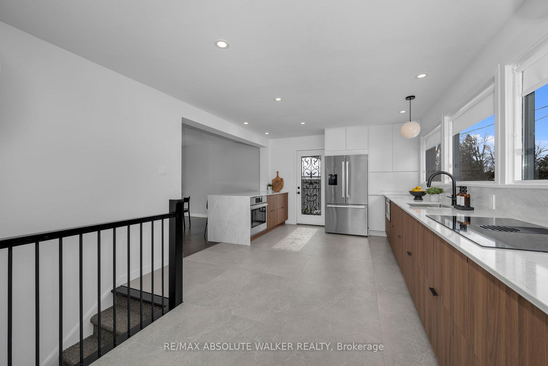 Photo 19 of 30 Avonlea Road, Ottawa, Grenfell Glen — HOMEH