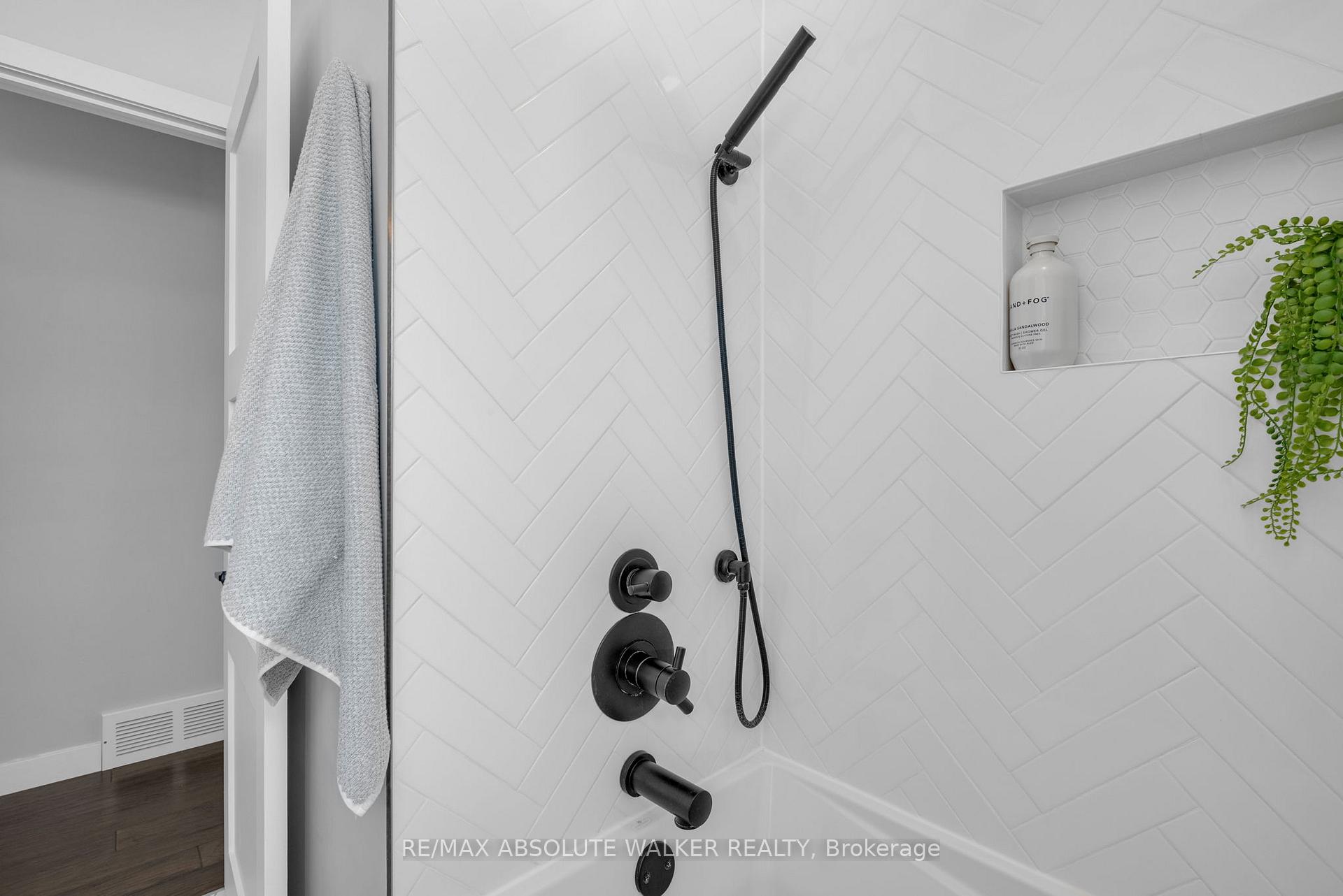 Photo 30 of 30 Avonlea Road, Ottawa, Grenfell Glen — HOMEH