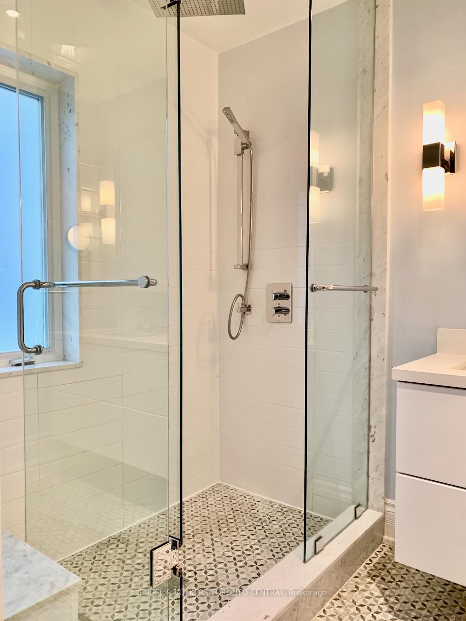 Photo 11 of 224 Randolph Road, Toronto, Leaside — HOMEH