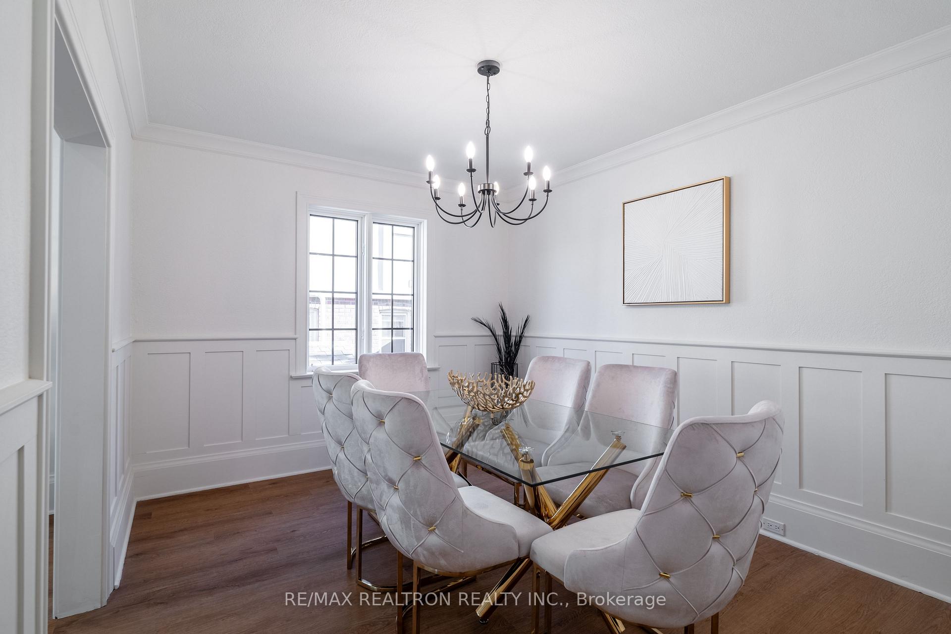 Photo 8 of 111 Sutherland Drive, Toronto, Leaside — HOMEH
