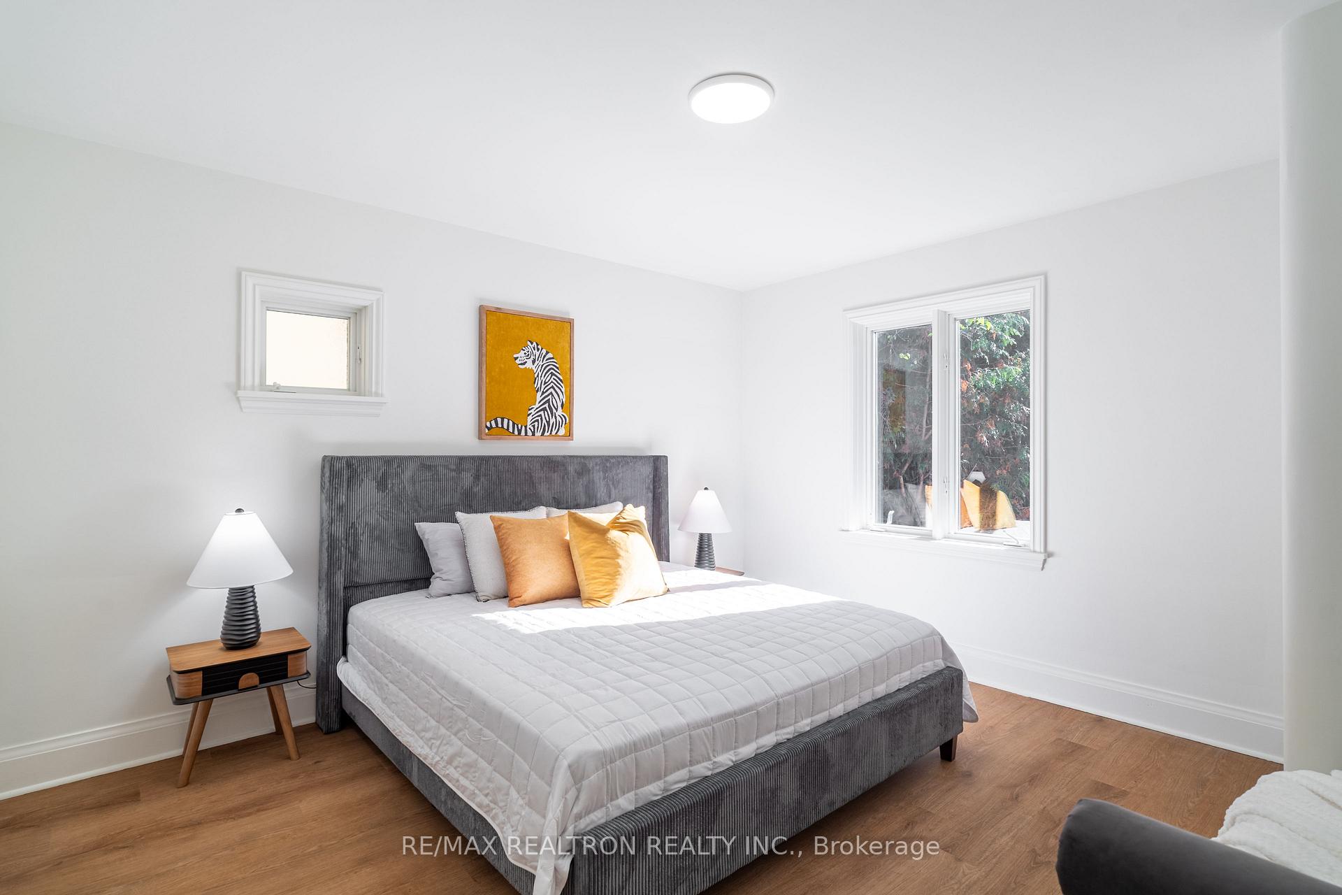 Photo 14 of 111 Sutherland Drive, Toronto, Leaside — HOMEH