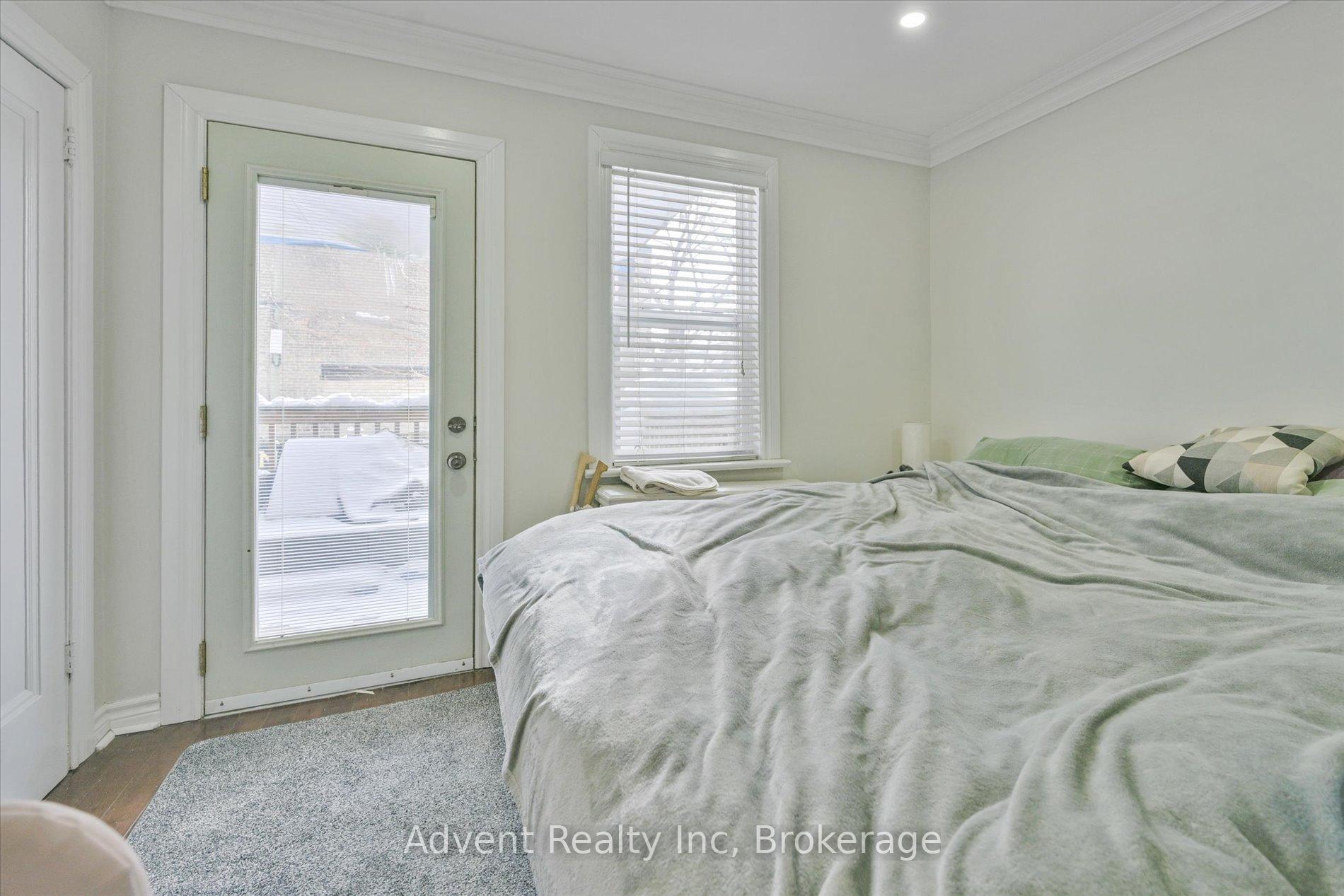 Photo 9 of Unit MAIN, 63 Burnaby Boulevard, Toronto, Lawrence Park South — HOMEH