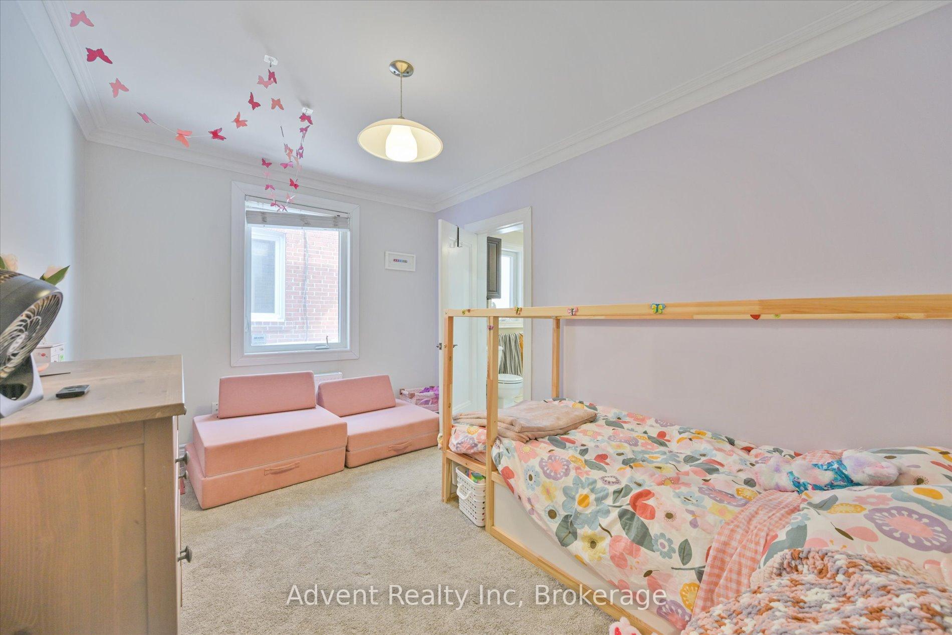 Photo 11 of Unit MAIN, 63 Burnaby Boulevard, Toronto, Lawrence Park South — HOMEH