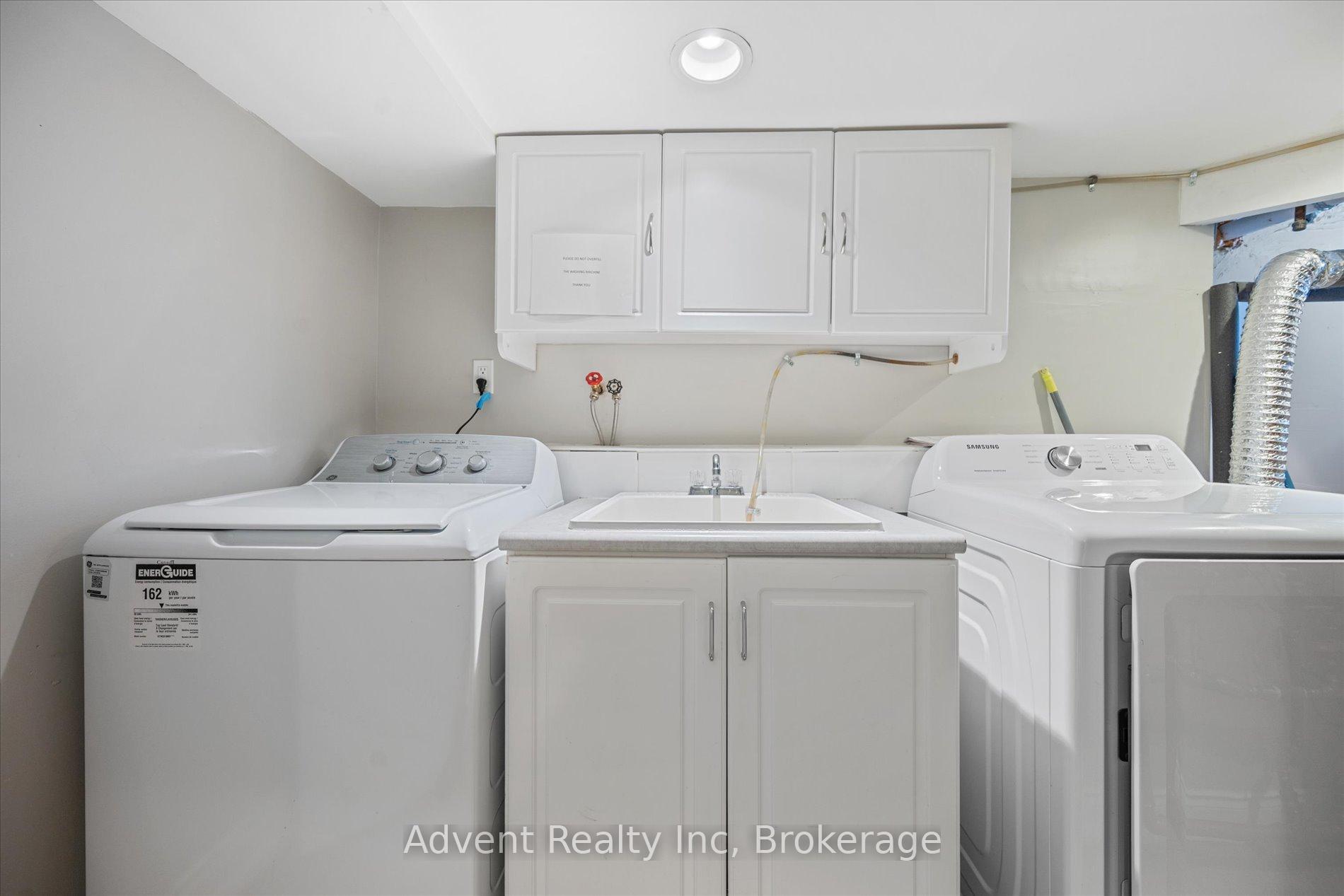 Photo 12 of Unit MAIN, 63 Burnaby Boulevard, Toronto, Lawrence Park South — HOMEH