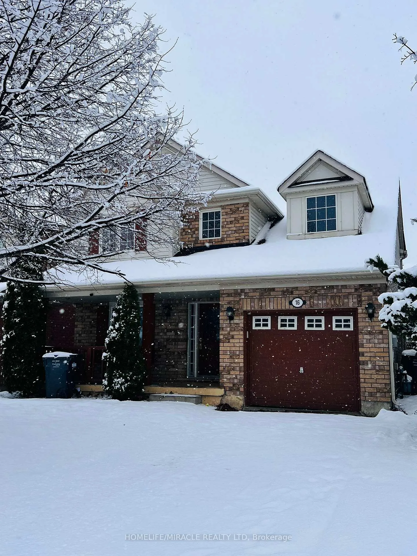 Photo 1 of 16 Marshmarigold Drive, Brampton, Fletcher's Meadow — HOMEH