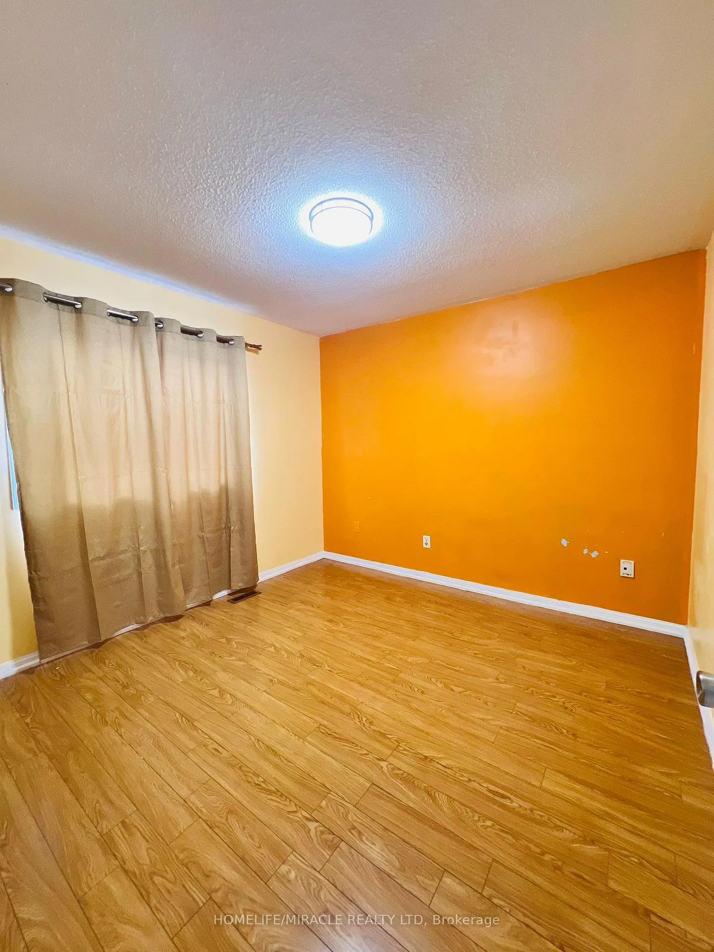 Photo 17 of 16 Marshmarigold Drive, Brampton, Fletcher's Meadow — HOMEH