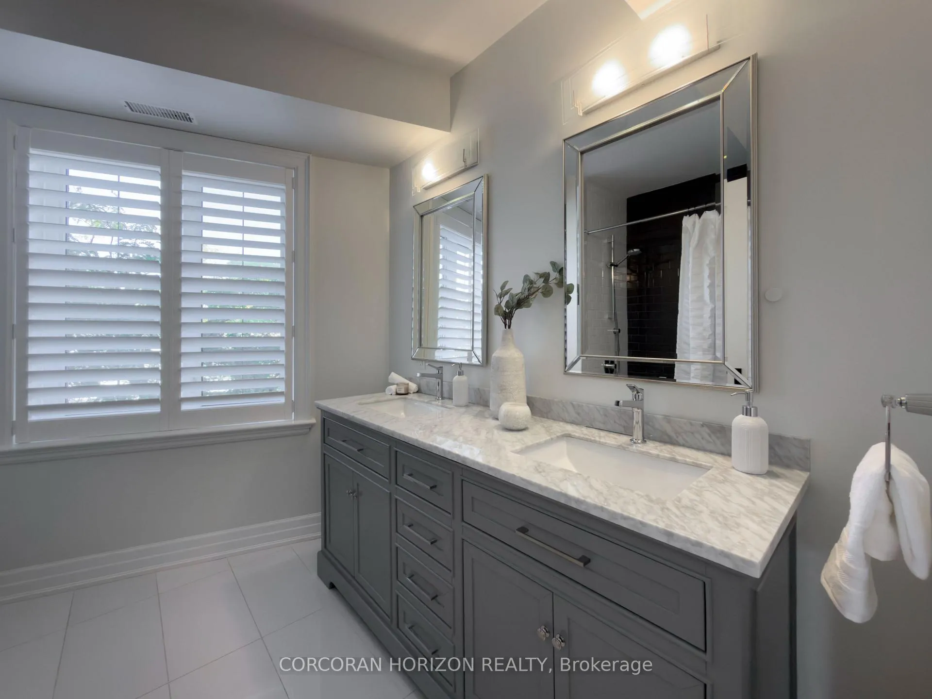 Photo 18 of 77 Rumsey Road, Toronto, Leaside — HOMEH