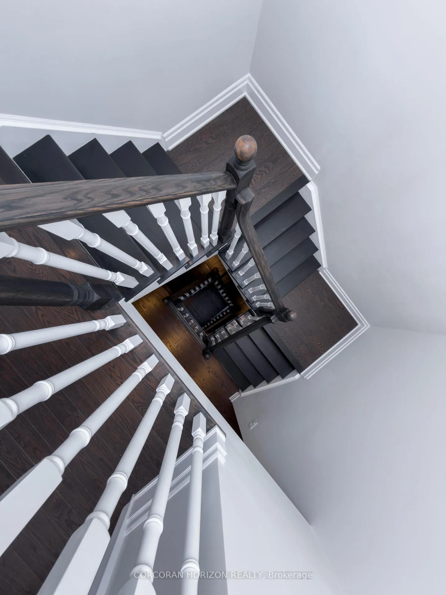 Photo 21 of 77 Rumsey Road, Toronto, Leaside — HOMEH