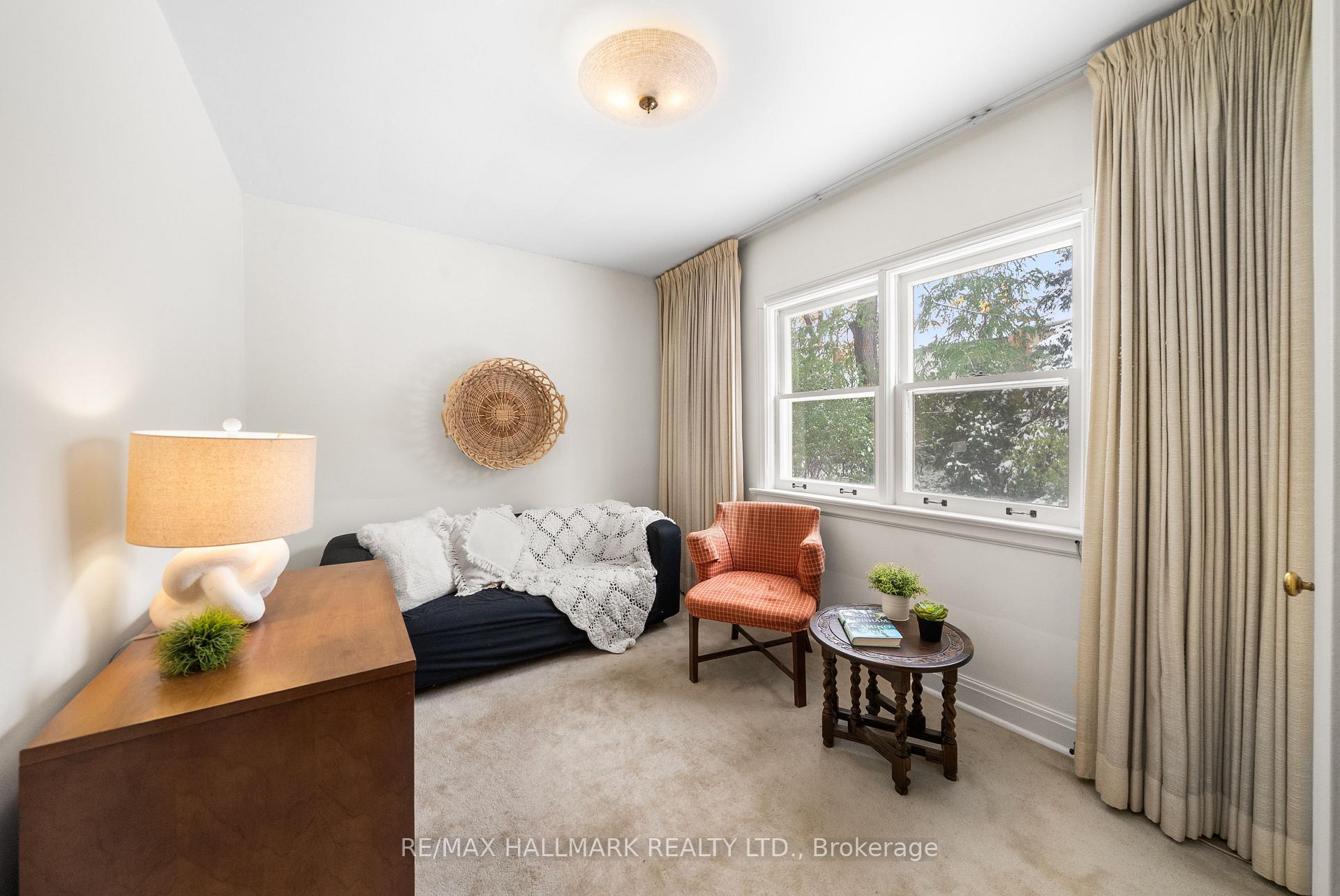 Photo 16 of 55 Sandringham Drive, Toronto, Bedford Park-Nortown — HOMEH