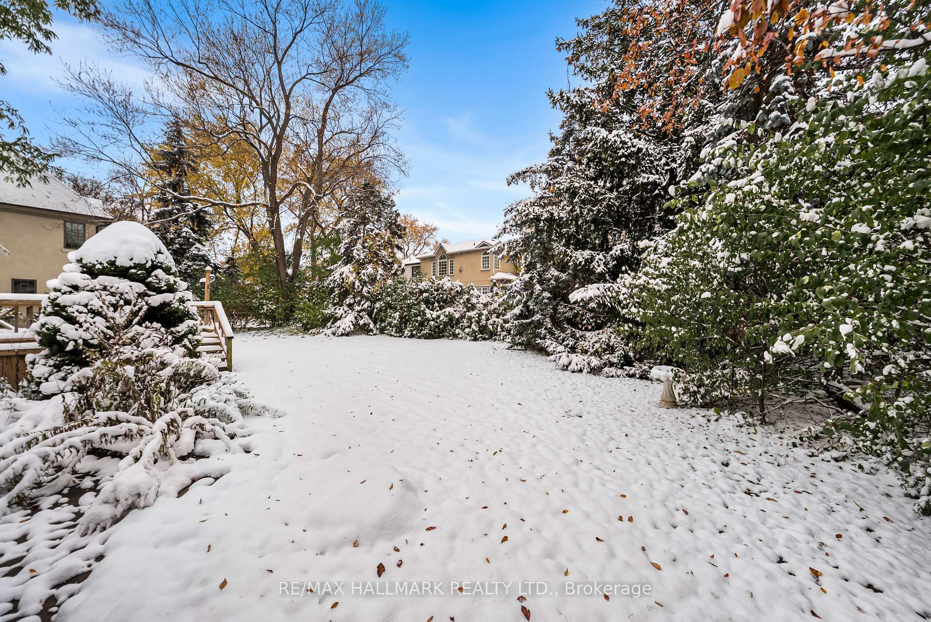 Photo 36 of 55 Sandringham Drive, Toronto, Bedford Park-Nortown — HOMEH