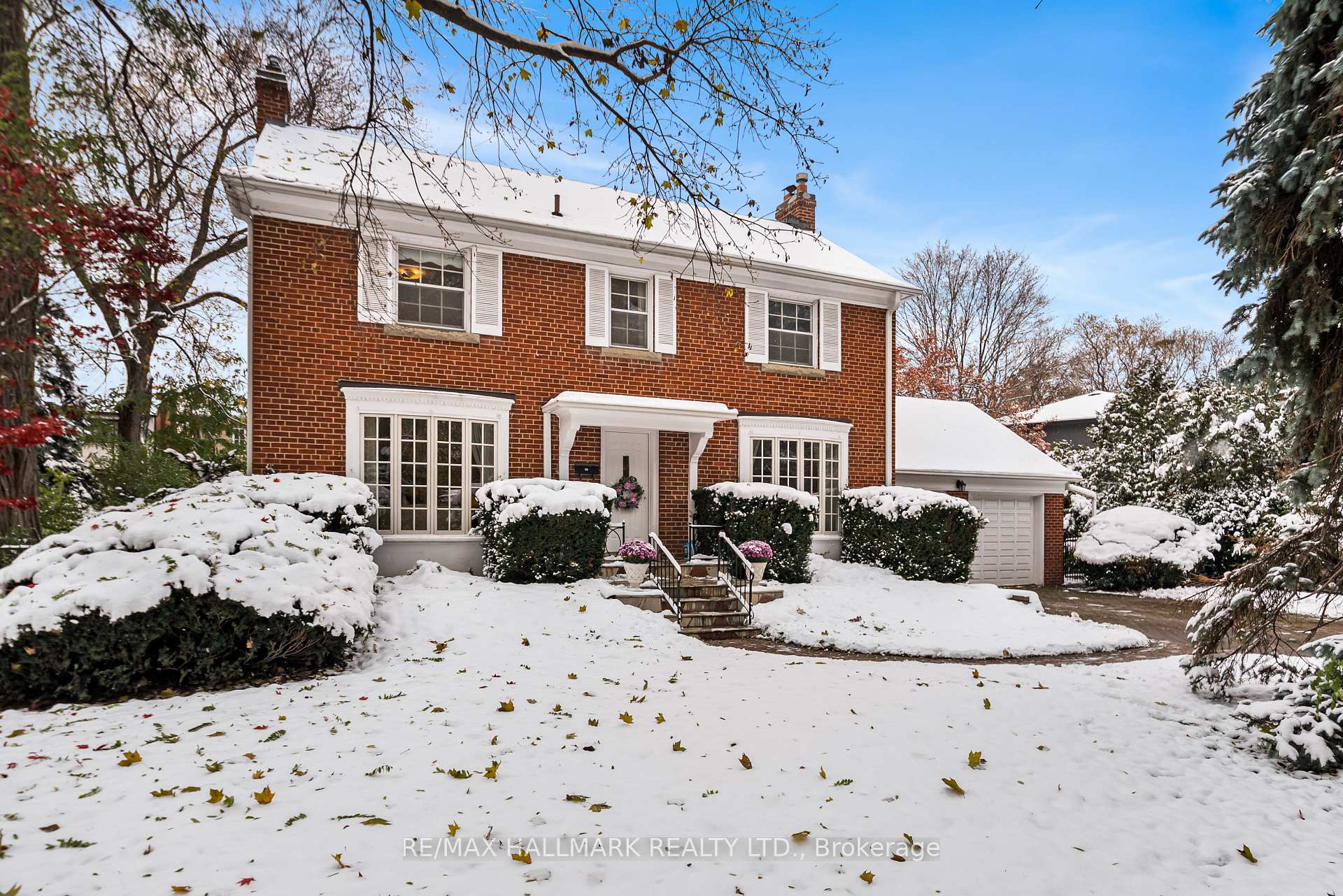 Photo 37 of 55 Sandringham Drive, Toronto, Bedford Park-Nortown — HOMEH
