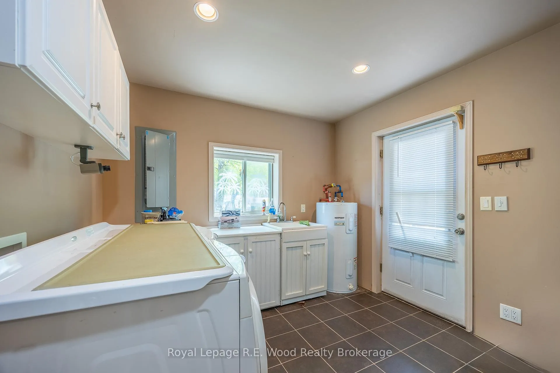 Photo 6 of 199 Cedar Drive, Norfolk, Turkey Point — HOMEH