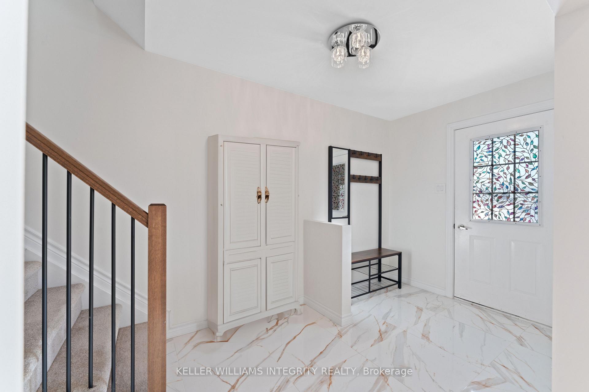 Photo 2 of 70 Nestow Drive, Ottawa, Tanglewood — HOMEH