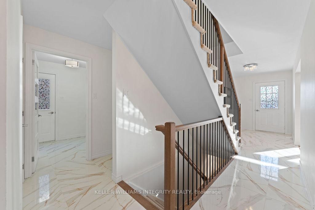 Photo 13 of 70 Nestow Drive, Ottawa, Tanglewood — HOMEH