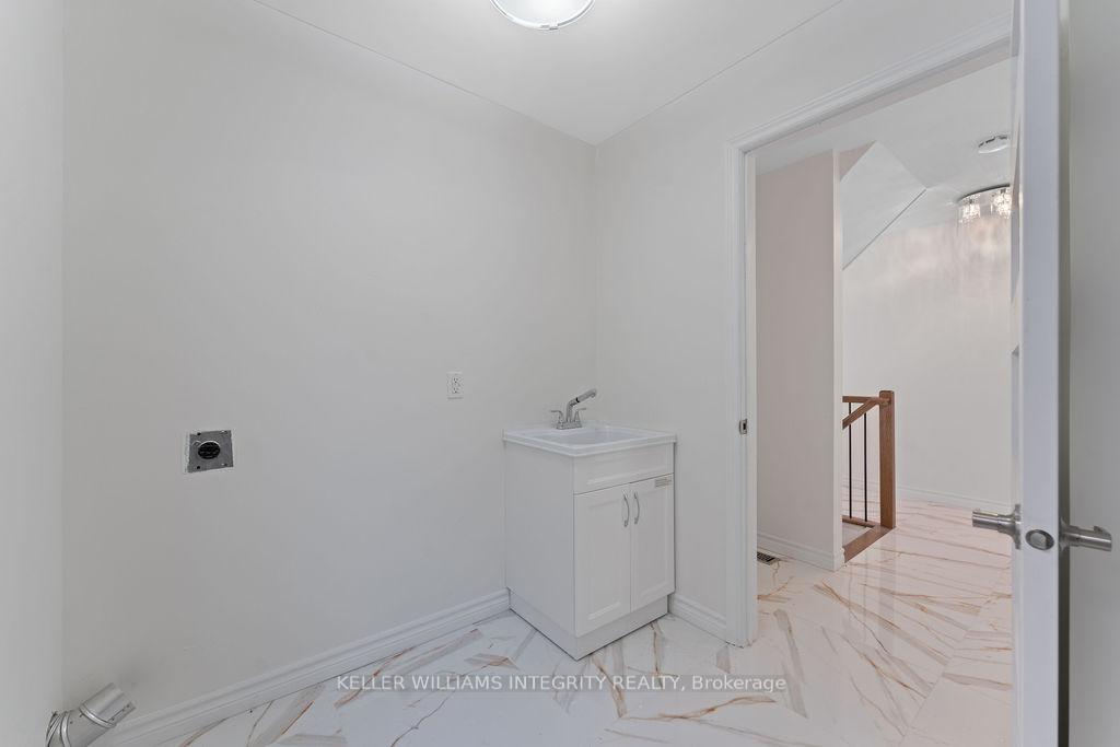 Photo 15 of 70 Nestow Drive, Ottawa, Tanglewood — HOMEH