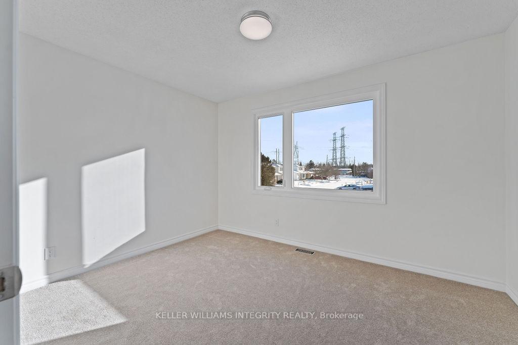Photo 23 of 70 Nestow Drive, Ottawa, Tanglewood — HOMEH