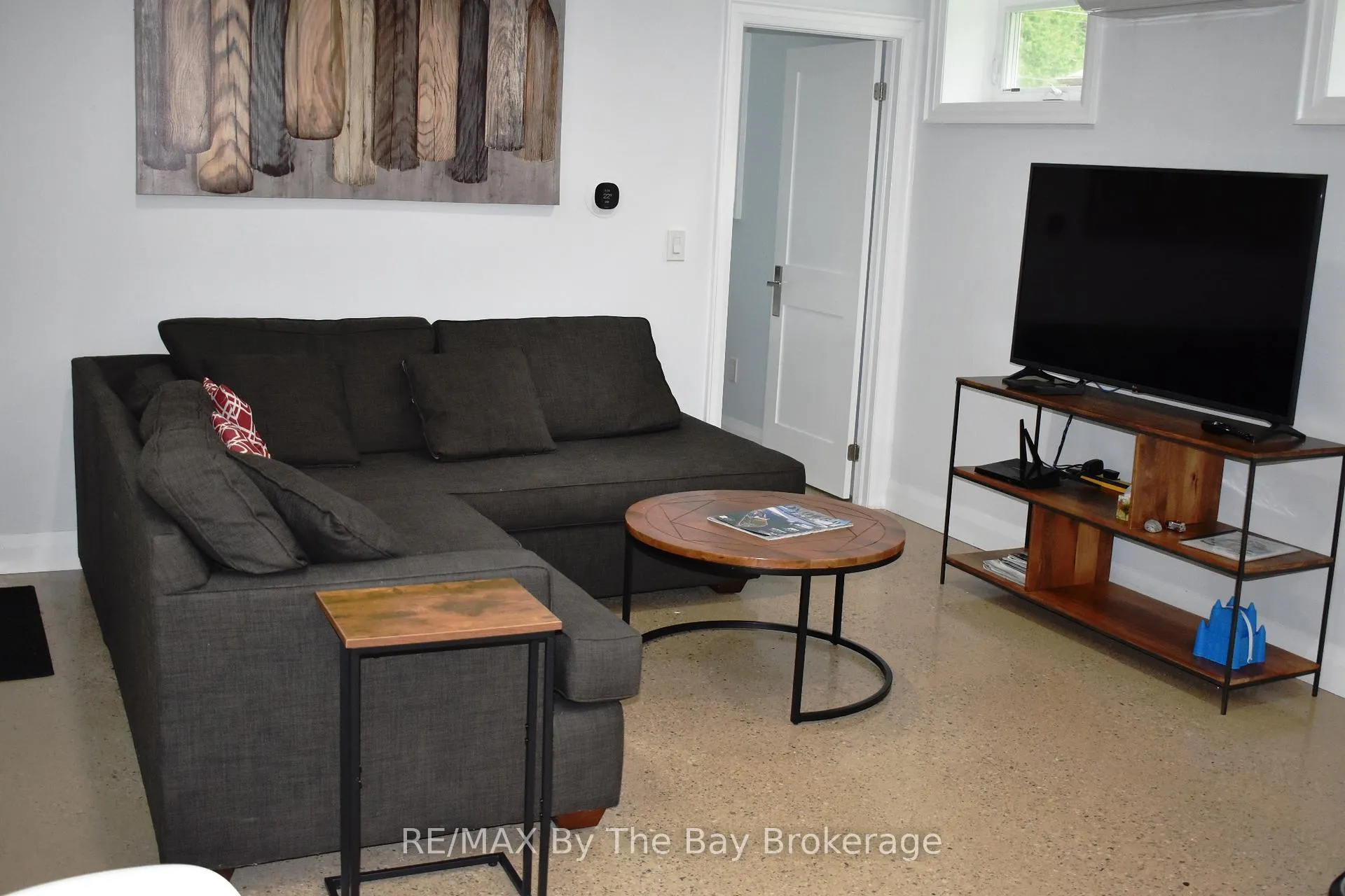 Photo 3 of Unit #1, 1054 Lawson Road, Tiny, Rural Tiny — HOMEH