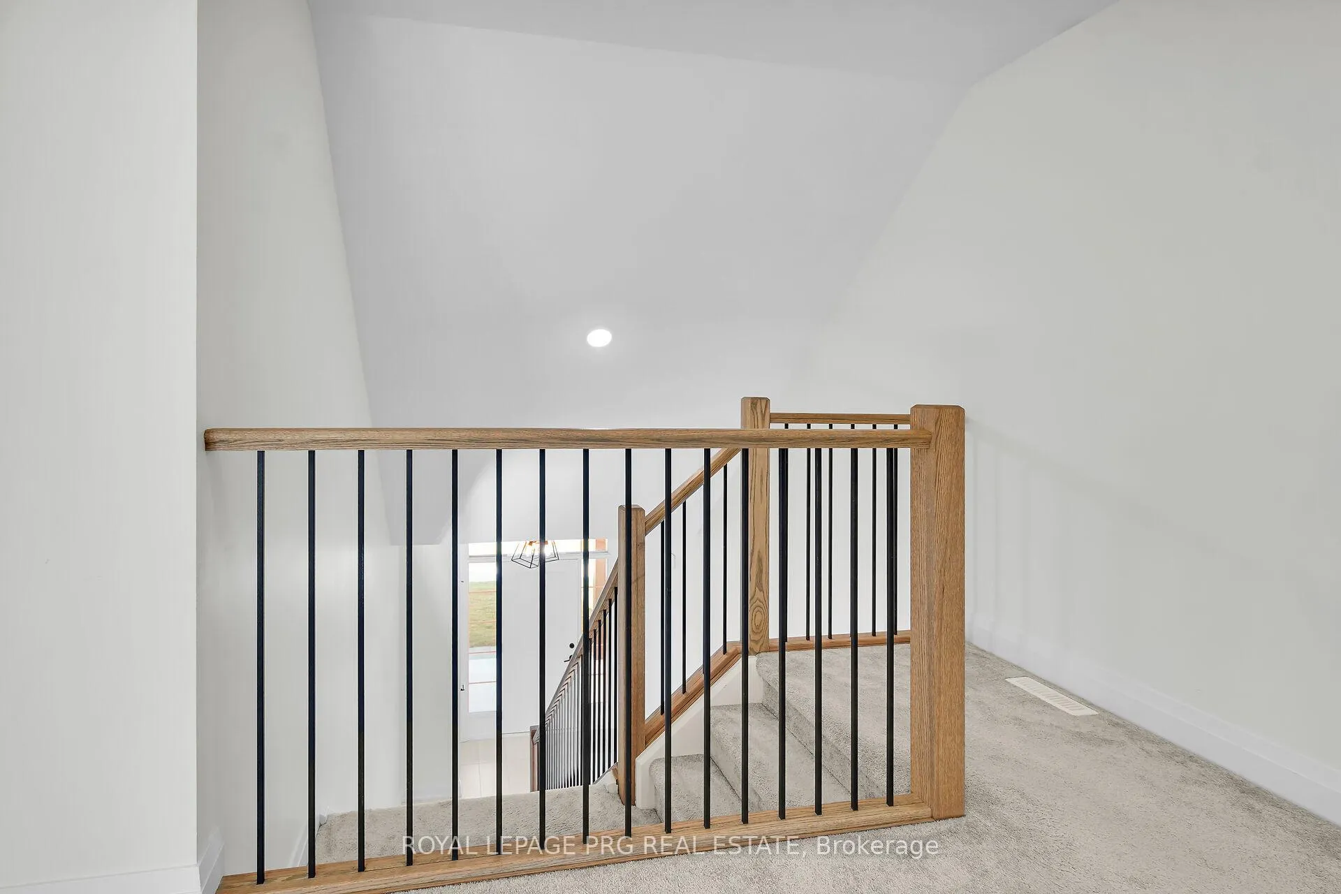 Photo 29 of 649 Tull Street, Strathroy-Caradoc, Rural Strathroy-Caradoc — HOMEH