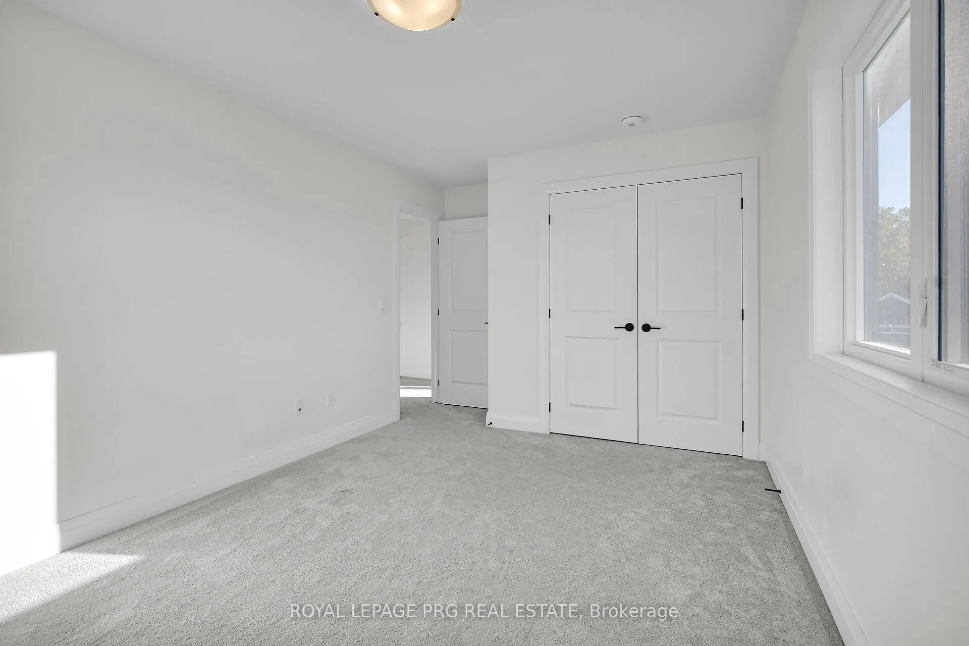 Photo 33 of 649 Tull Street, Strathroy-Caradoc, Rural Strathroy-Caradoc — HOMEH