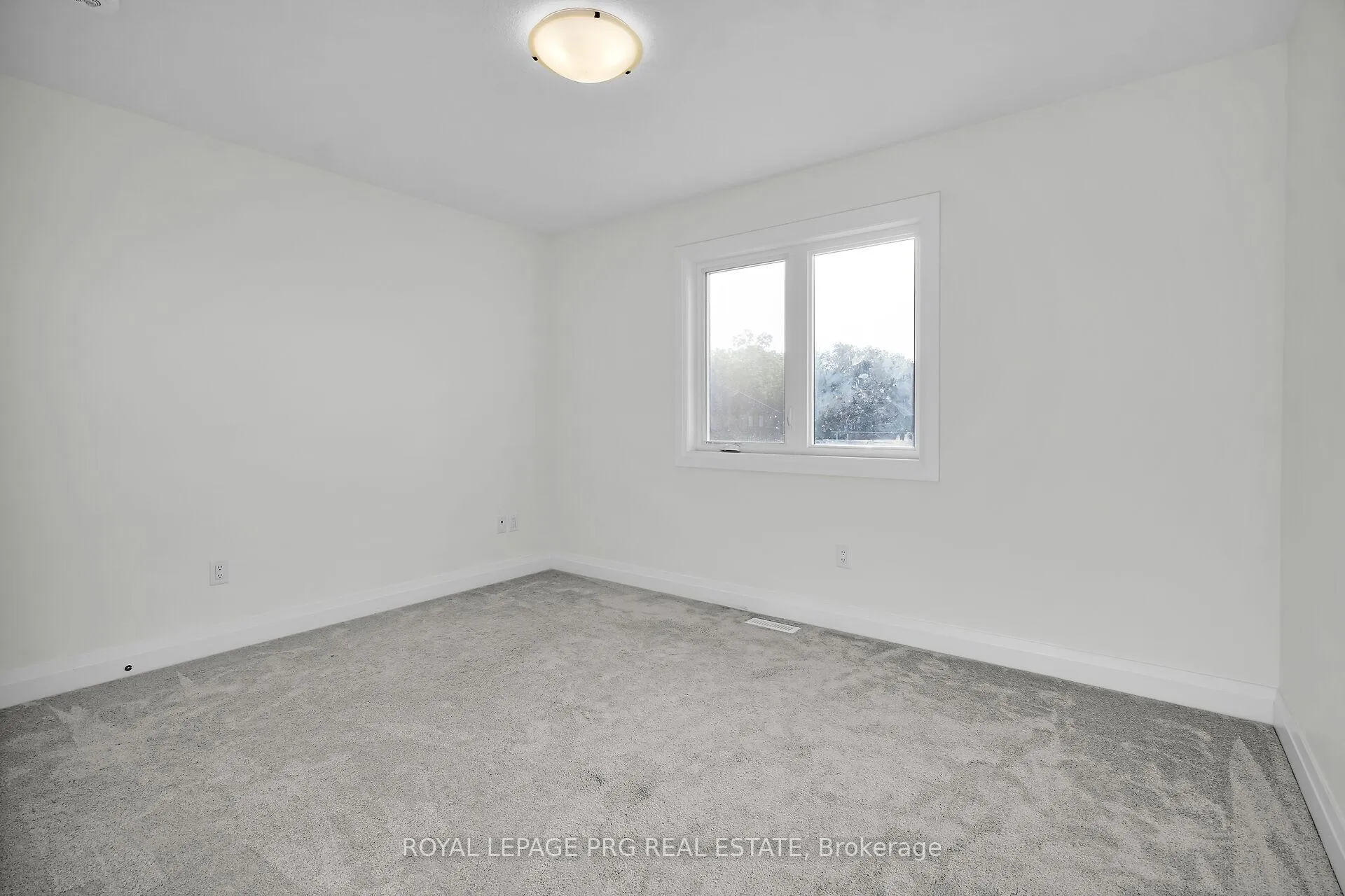 Photo 34 of 649 Tull Street, Strathroy-Caradoc, Rural Strathroy-Caradoc — HOMEH