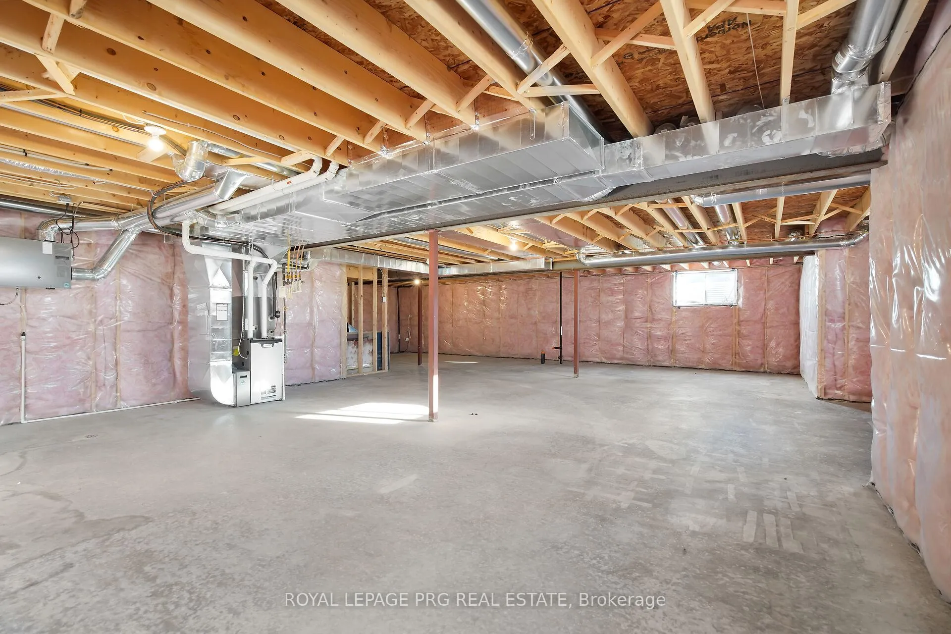 Photo 41 of 649 Tull Street, Strathroy-Caradoc, Rural Strathroy-Caradoc — HOMEH