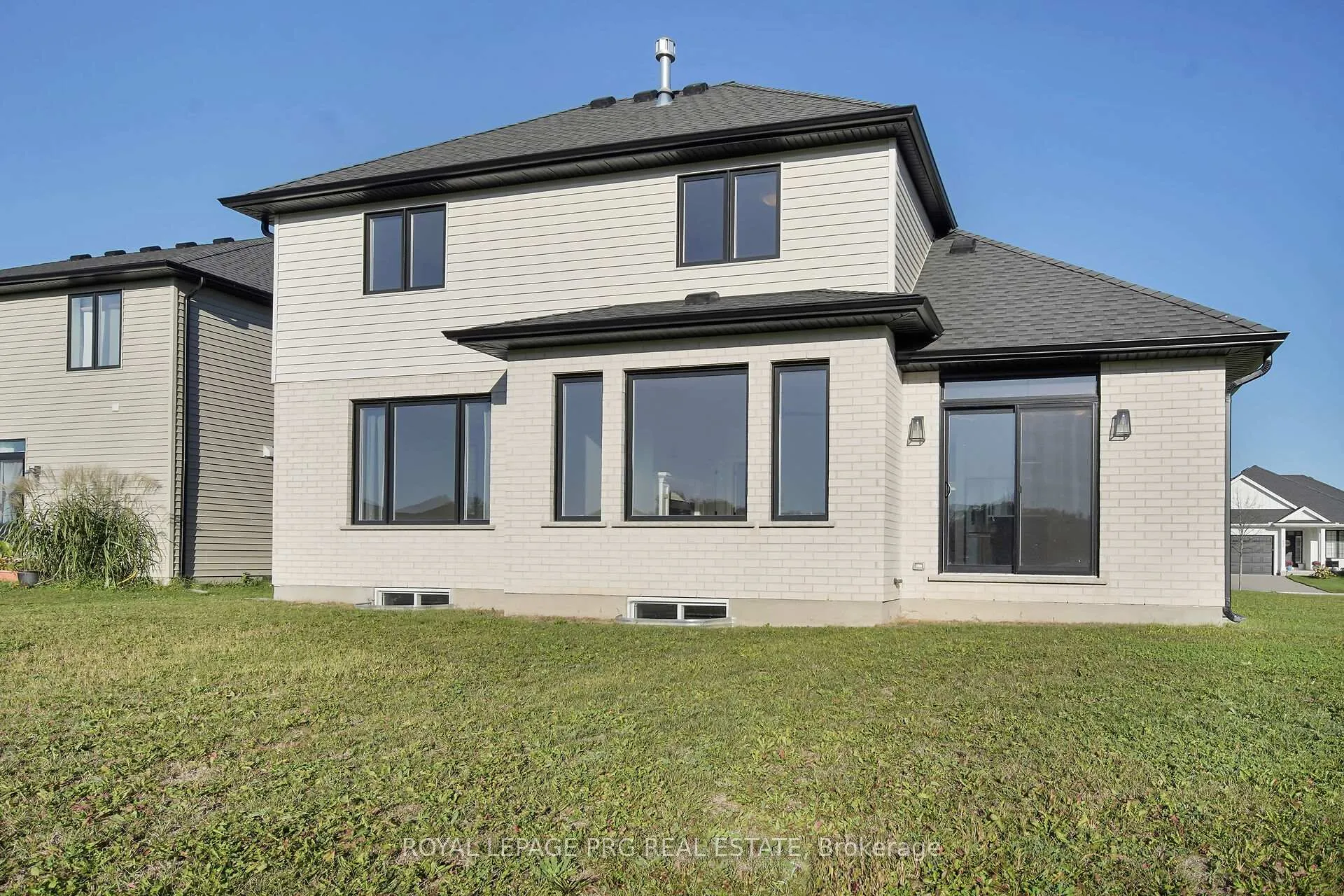 Photo 47 of 649 Tull Street, Strathroy-Caradoc, Rural Strathroy-Caradoc — HOMEH