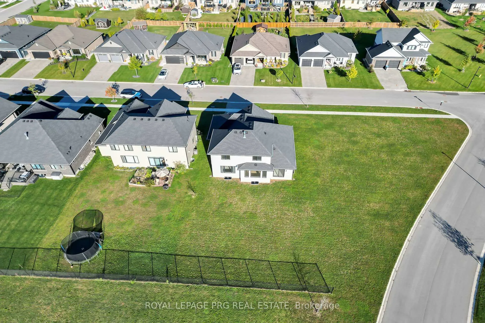 Photo 48 of 649 Tull Street, Strathroy-Caradoc, Rural Strathroy-Caradoc — HOMEH