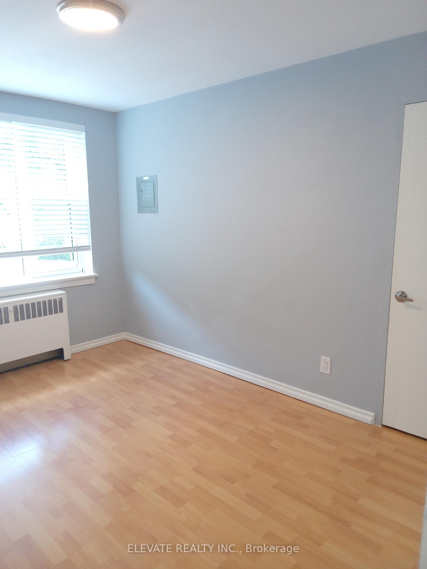 Photo 13 of Unit 14, 464 Summerhill Avenue, Toronto, Rosedale-Moore Park — HOMEH