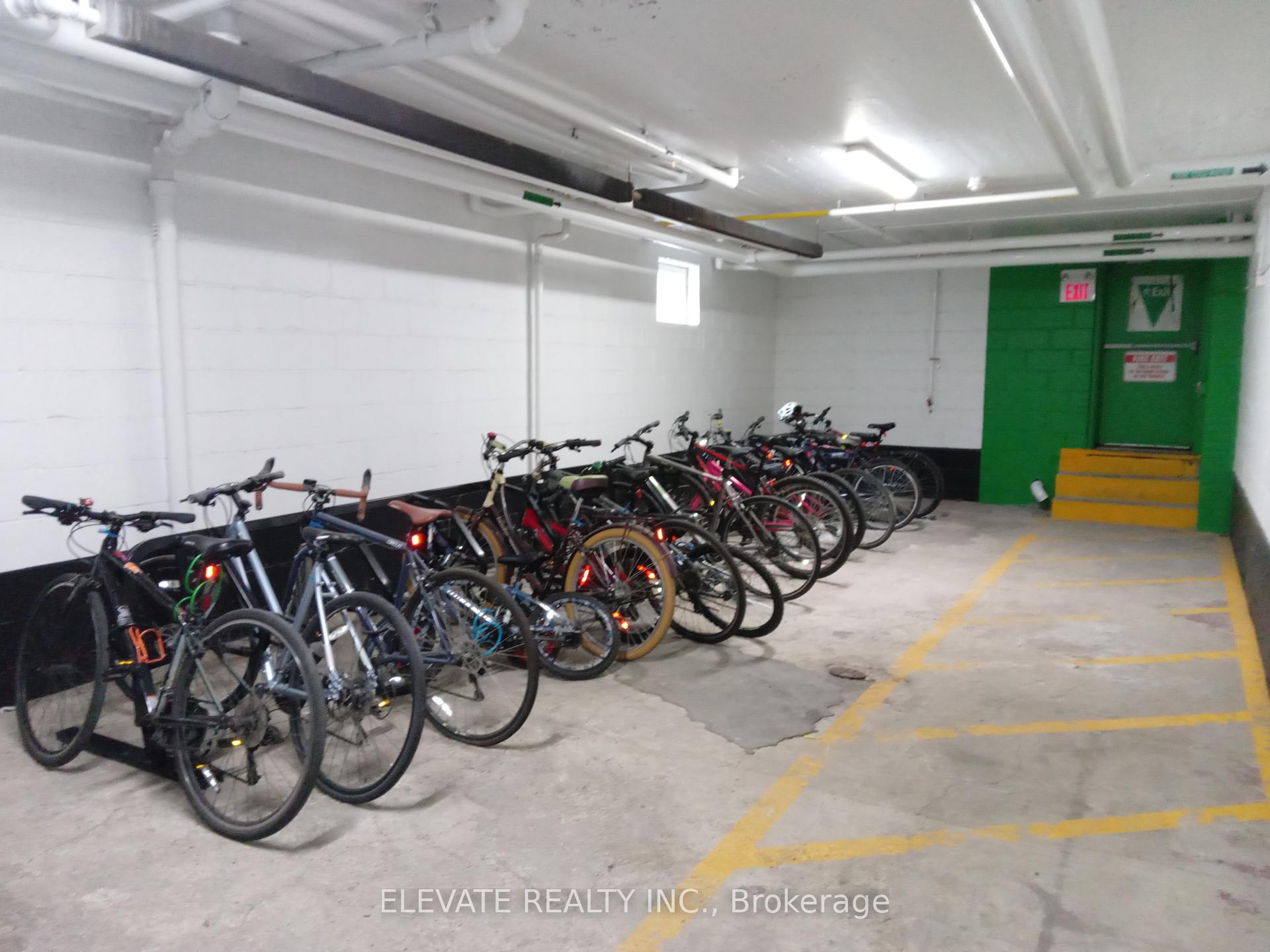 Photo 19 of Unit 14, 464 Summerhill Avenue, Toronto, Rosedale-Moore Park — HOMEH
