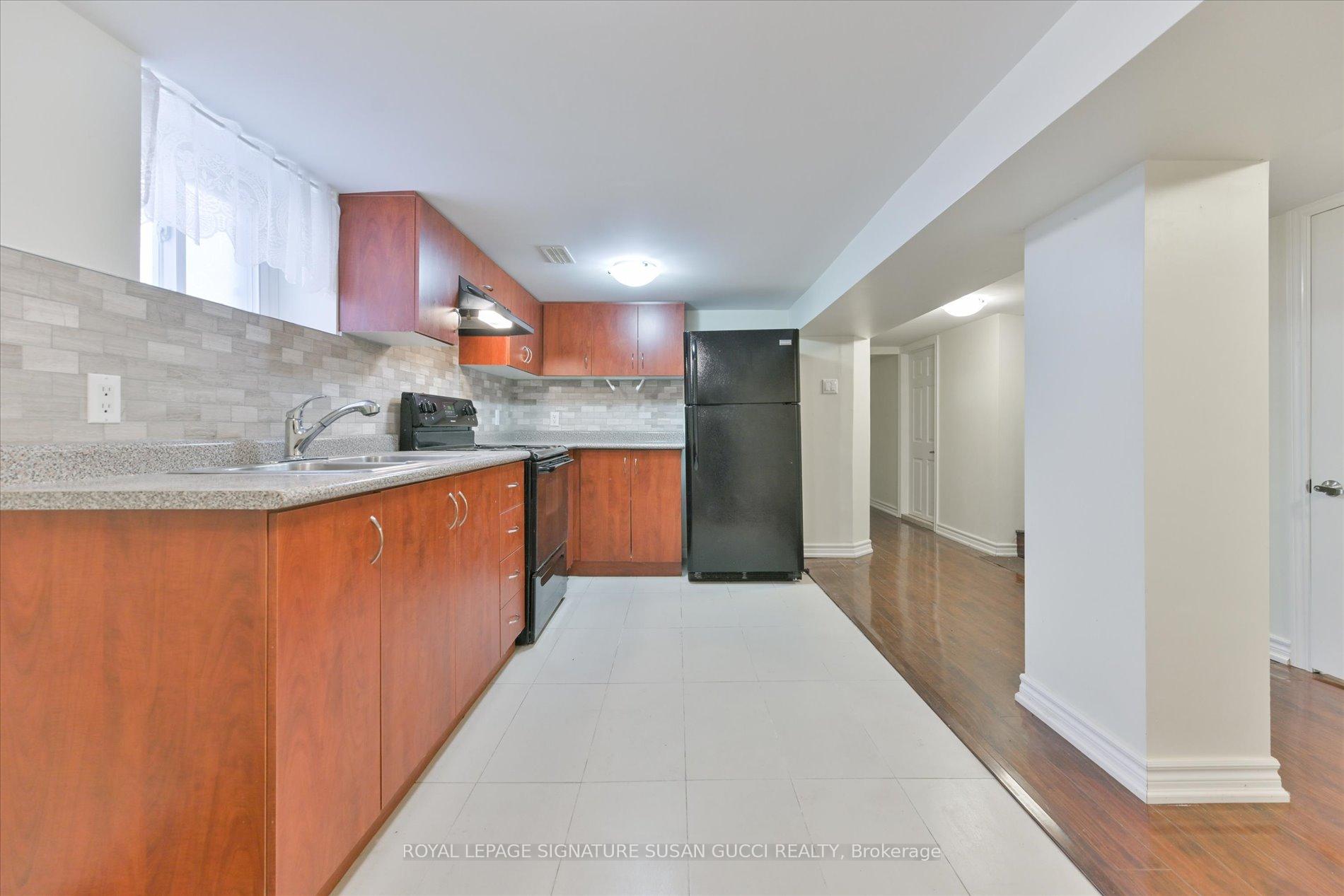 Photo 17 of 127 Furnival Road, Toronto, O'Connor-Parkview — HOMEH