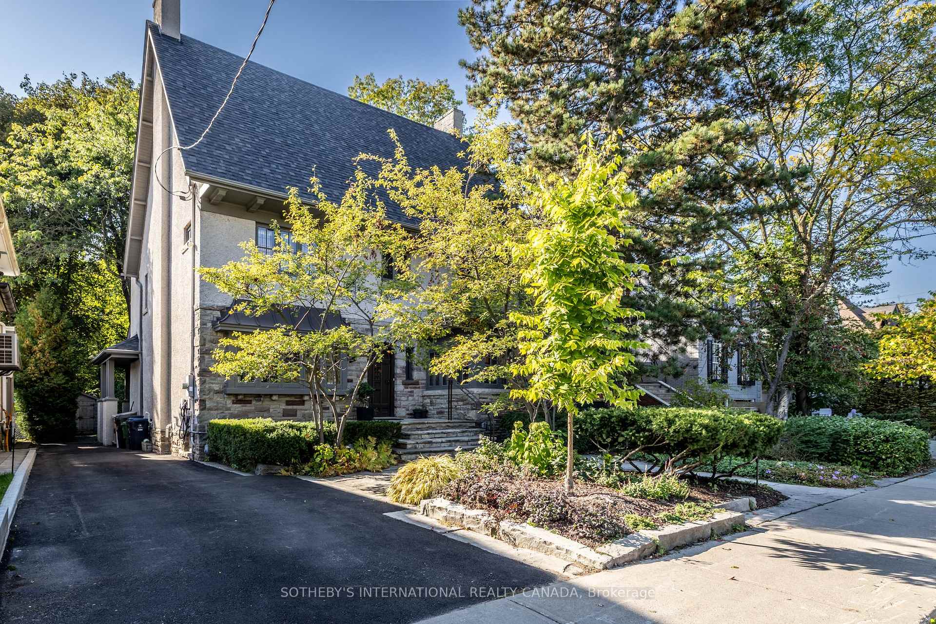 Photo 3 of 74 Inglewood Drive, Toronto, Rosedale-Moore Park — HOMEH