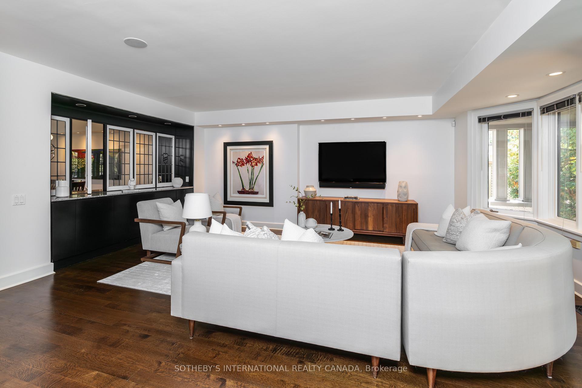 Photo 7 of 74 Inglewood Drive, Toronto, Rosedale-Moore Park — HOMEH