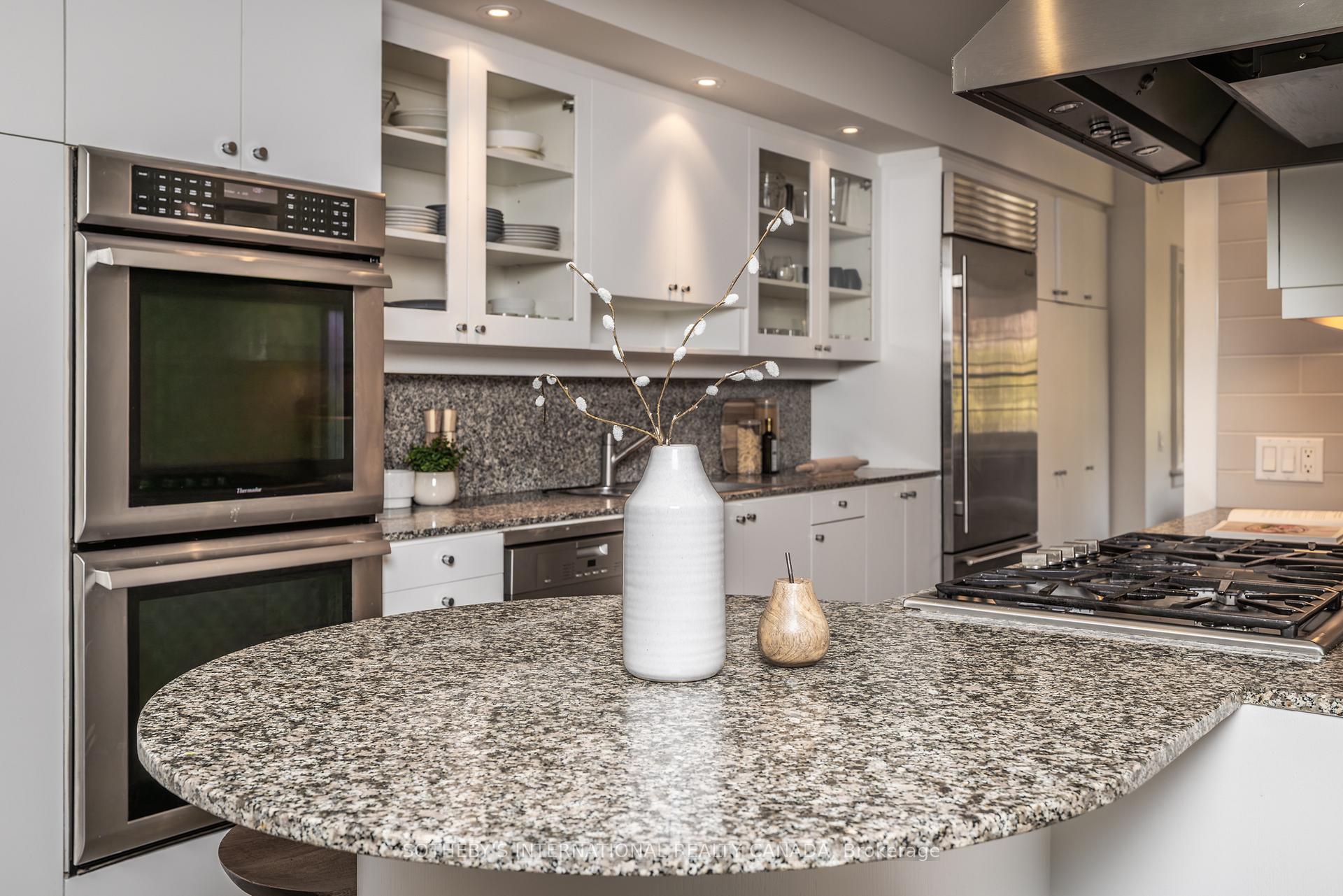 Photo 13 of 74 Inglewood Drive, Toronto, Rosedale-Moore Park — HOMEH