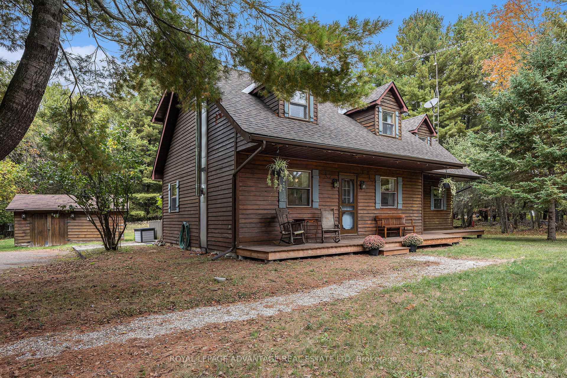 Photo 2 of 1002 Elm Grove Road, Tay Valley, Bathurst/Burgess & Sherbrooke (North Burgess) Twp — HOMEH