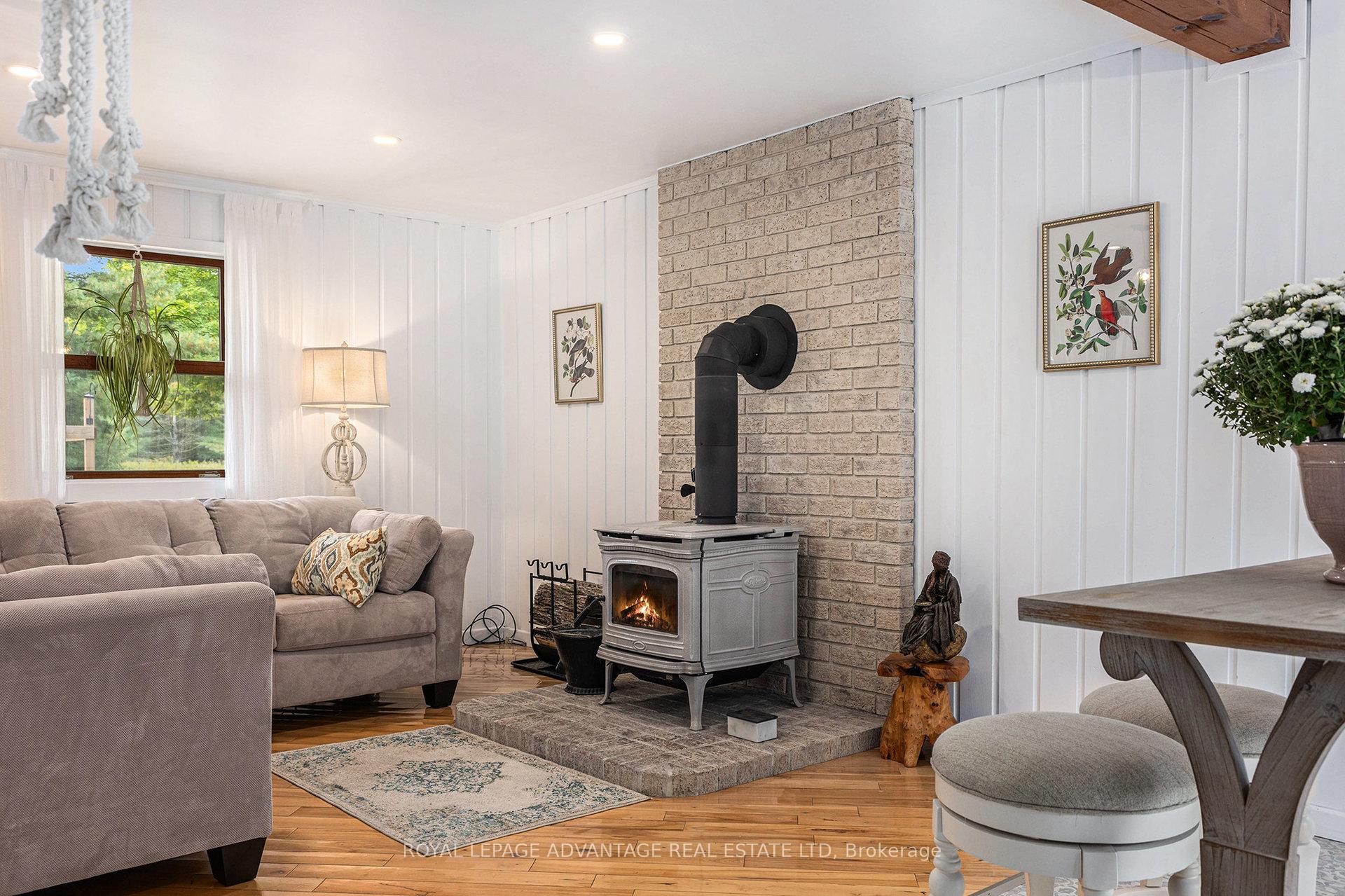 Photo 16 of 1002 Elm Grove Road, Tay Valley, Bathurst/Burgess & Sherbrooke (North Burgess) Twp — HOMEH