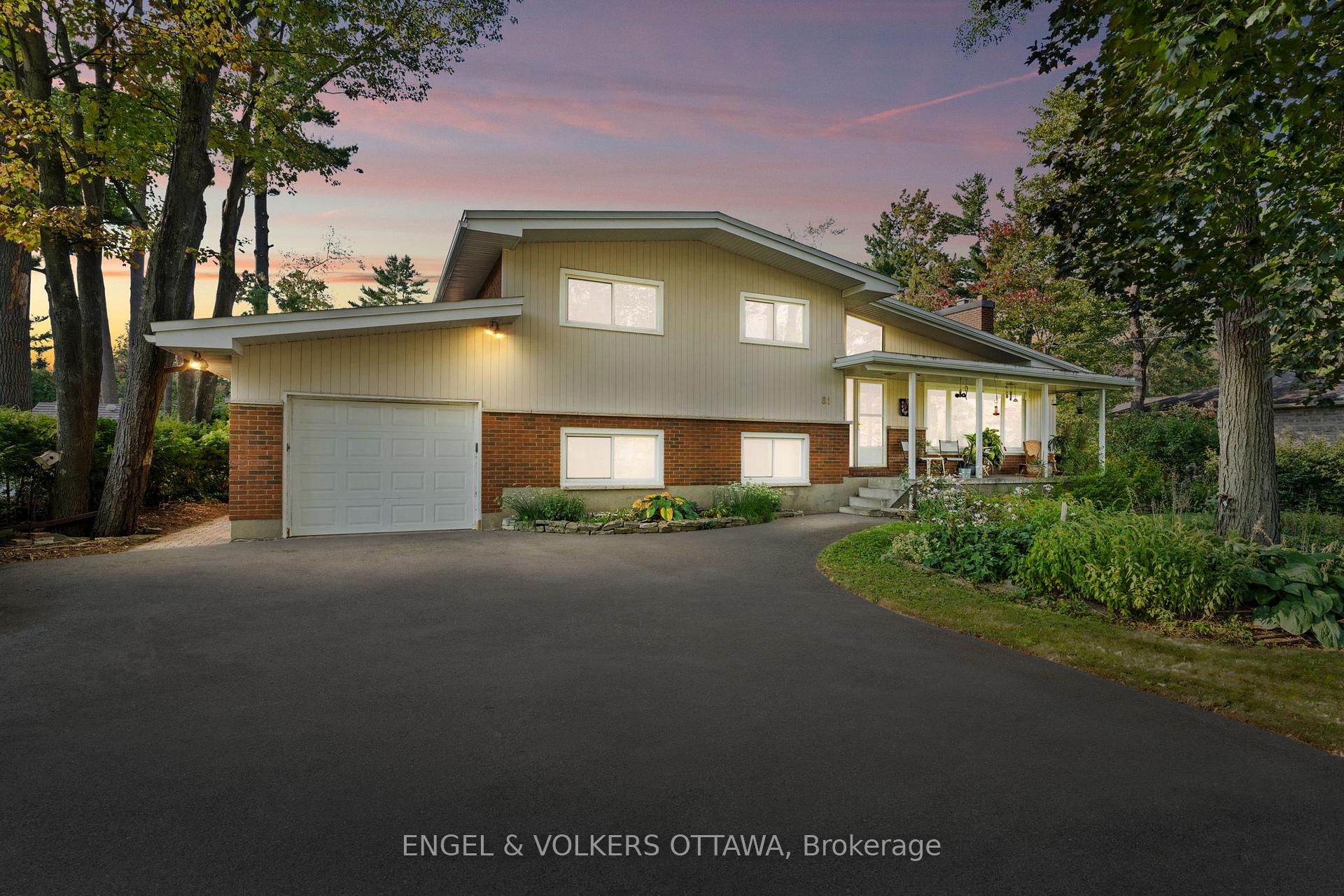 Photo 1 of 81 Grenfell Crescent, Ottawa, Grenfell Glen — HOMEH