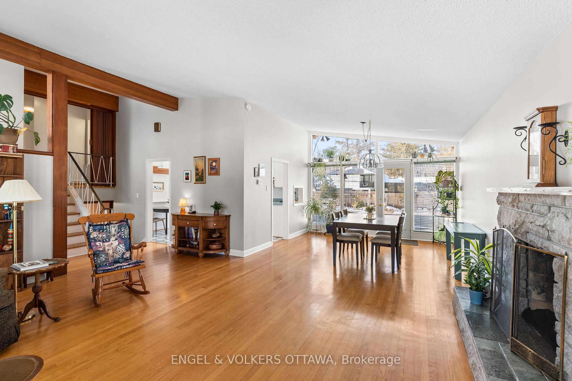 Photo 7 of 81 Grenfell Crescent, Ottawa, Grenfell Glen — HOMEH
