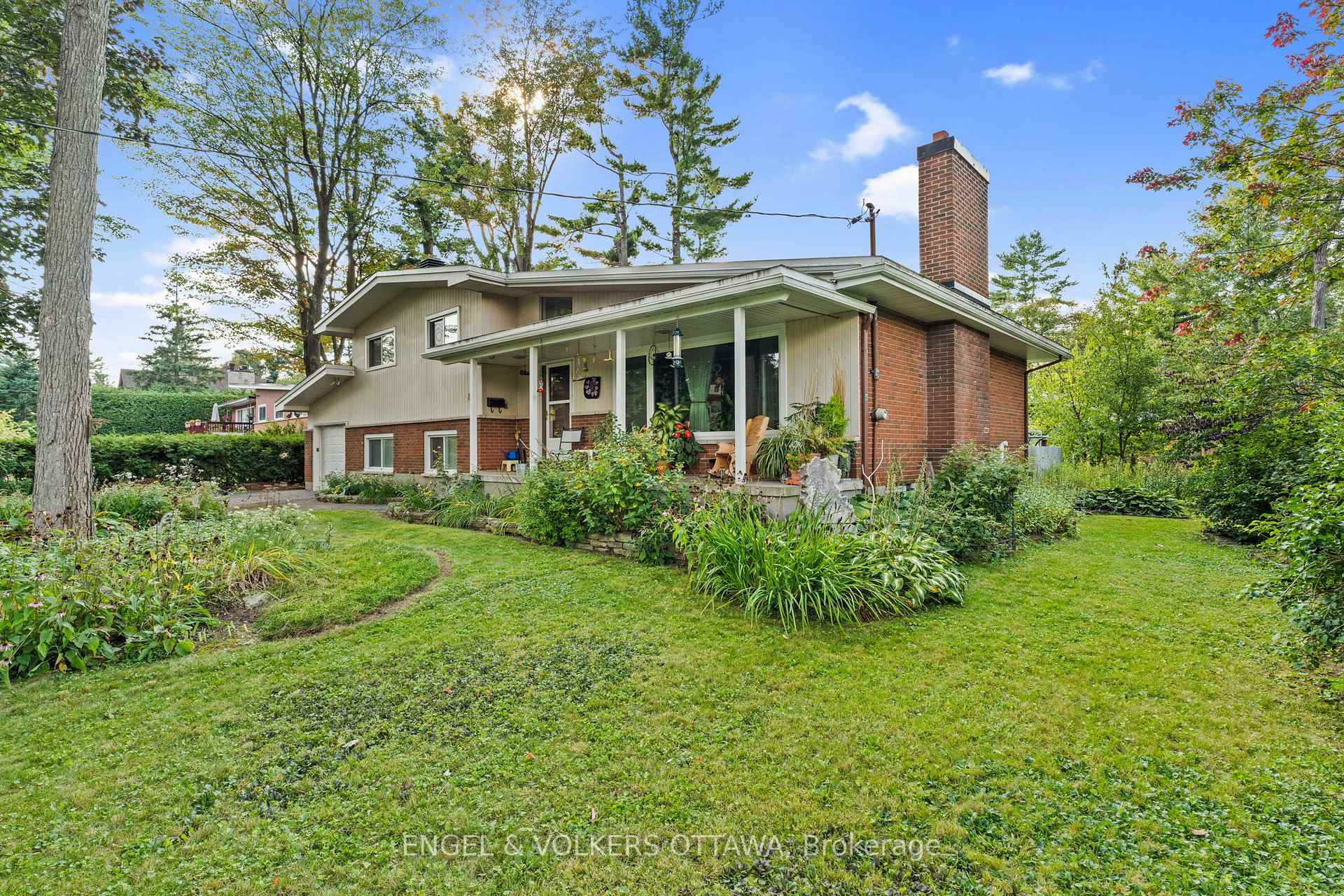 Photo 25 of 81 Grenfell Crescent, Ottawa, Grenfell Glen — HOMEH