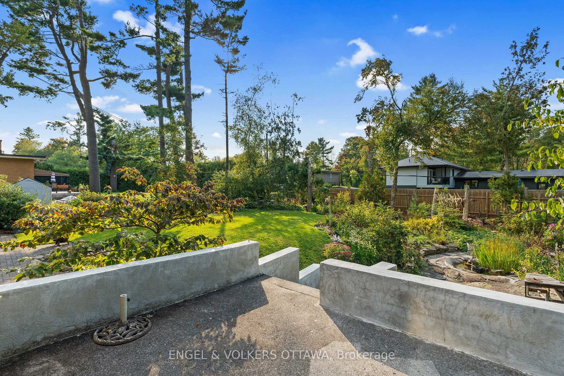 Photo 30 of 81 Grenfell Crescent, Ottawa, Grenfell Glen — HOMEH