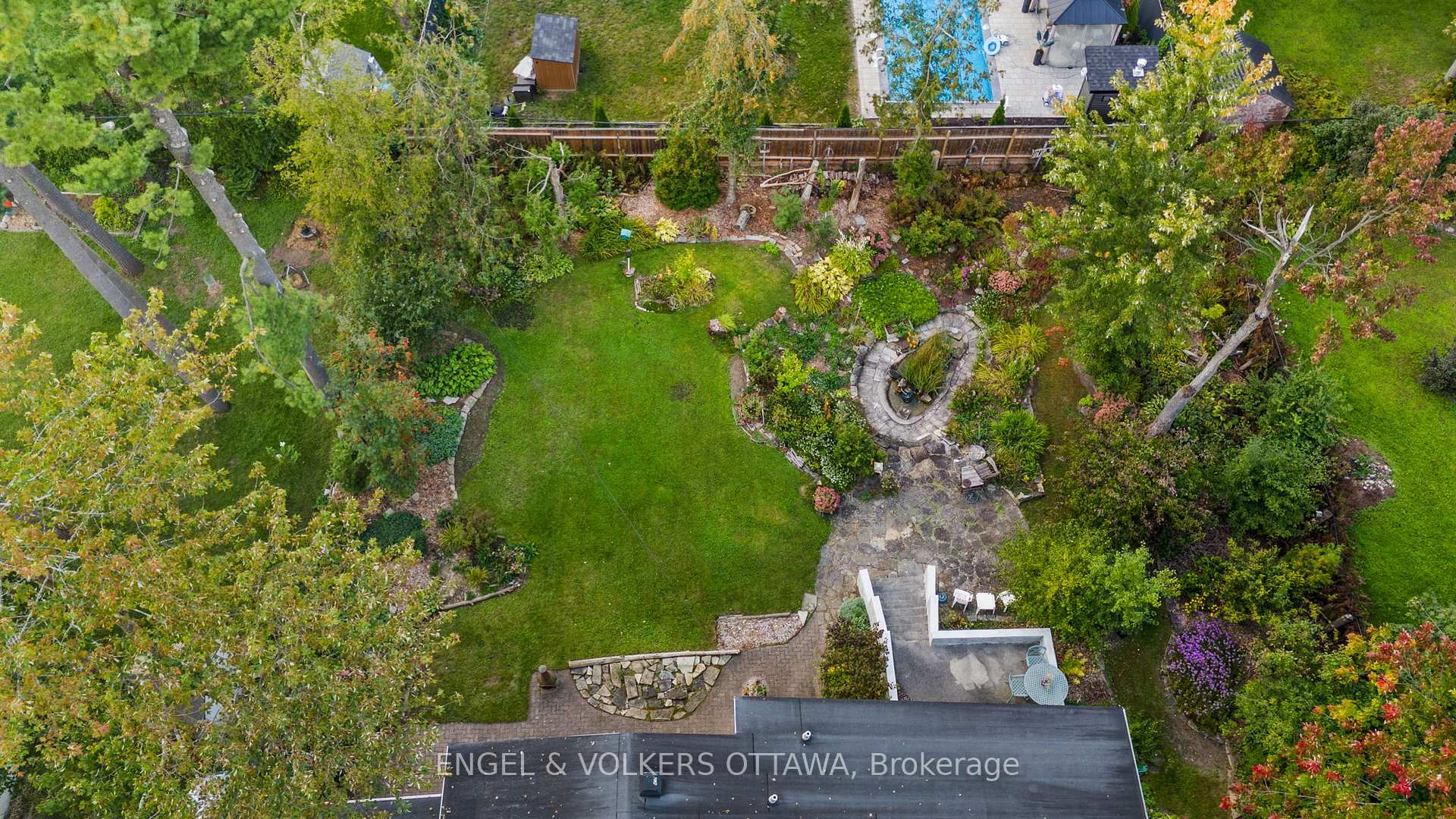 Photo 38 of 81 Grenfell Crescent, Ottawa, Grenfell Glen — HOMEH