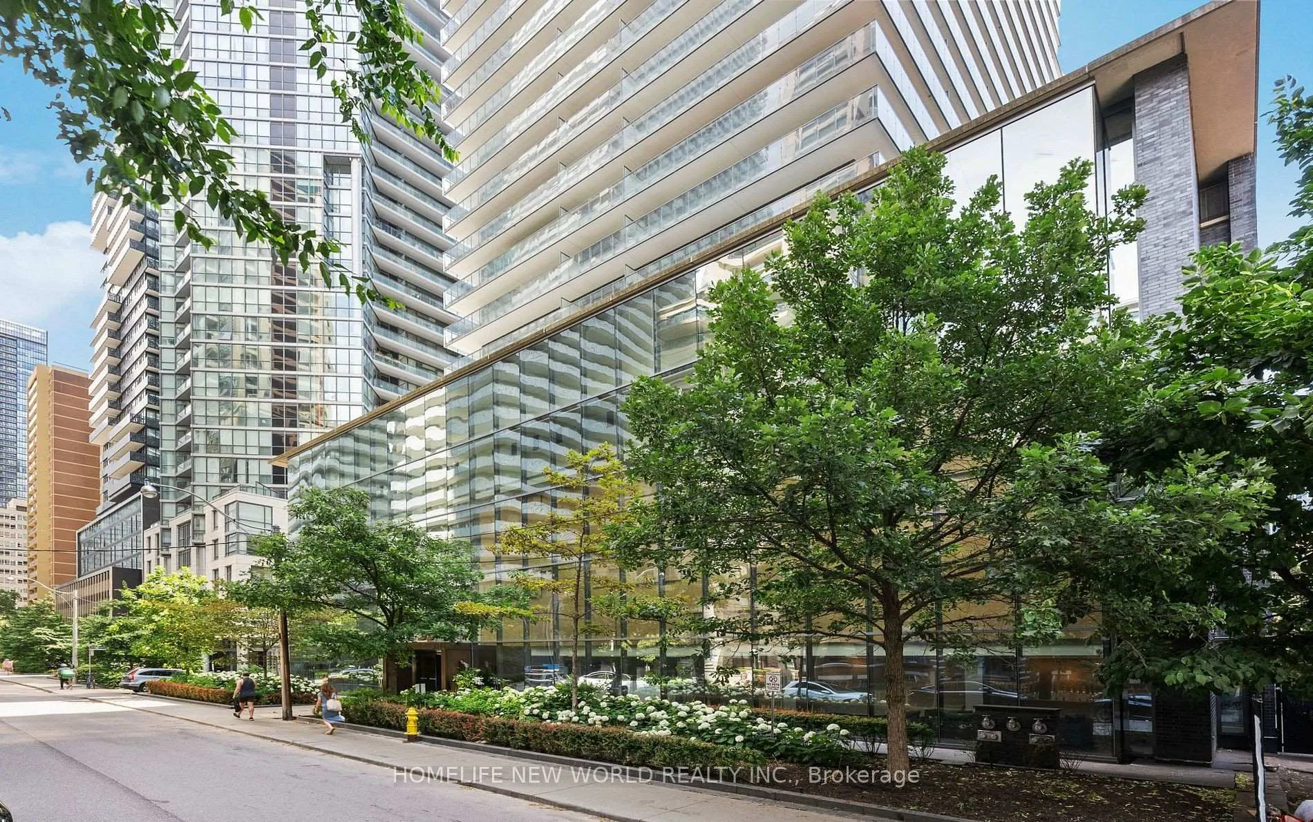 Photo 4 of Unit 2109, 33 Charles Street E, Toronto, Church-Yonge Corridor — HOMEH