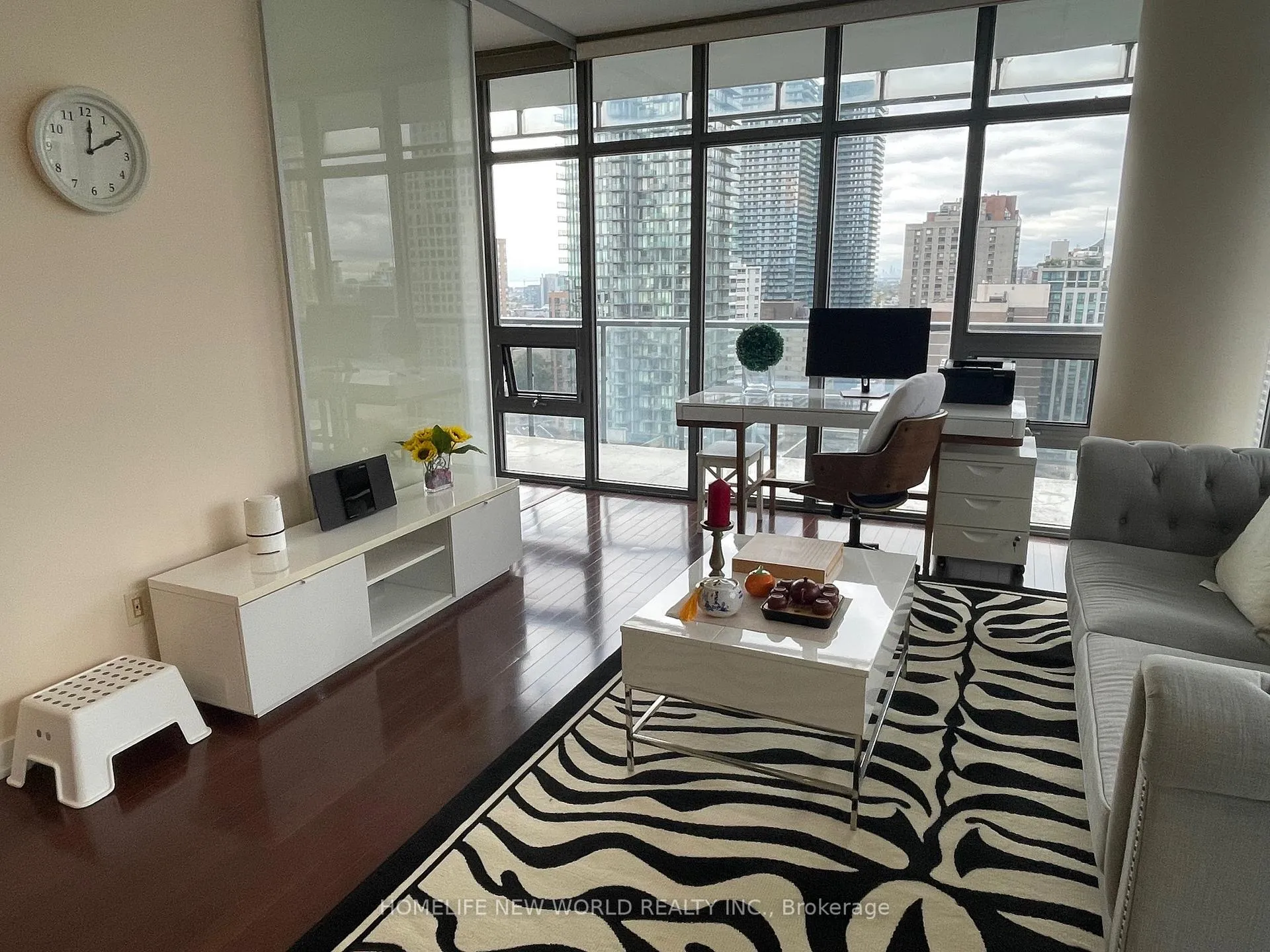 Photo 14 of Unit 2109, 33 Charles Street E, Toronto, Church-Yonge Corridor — HOMEH