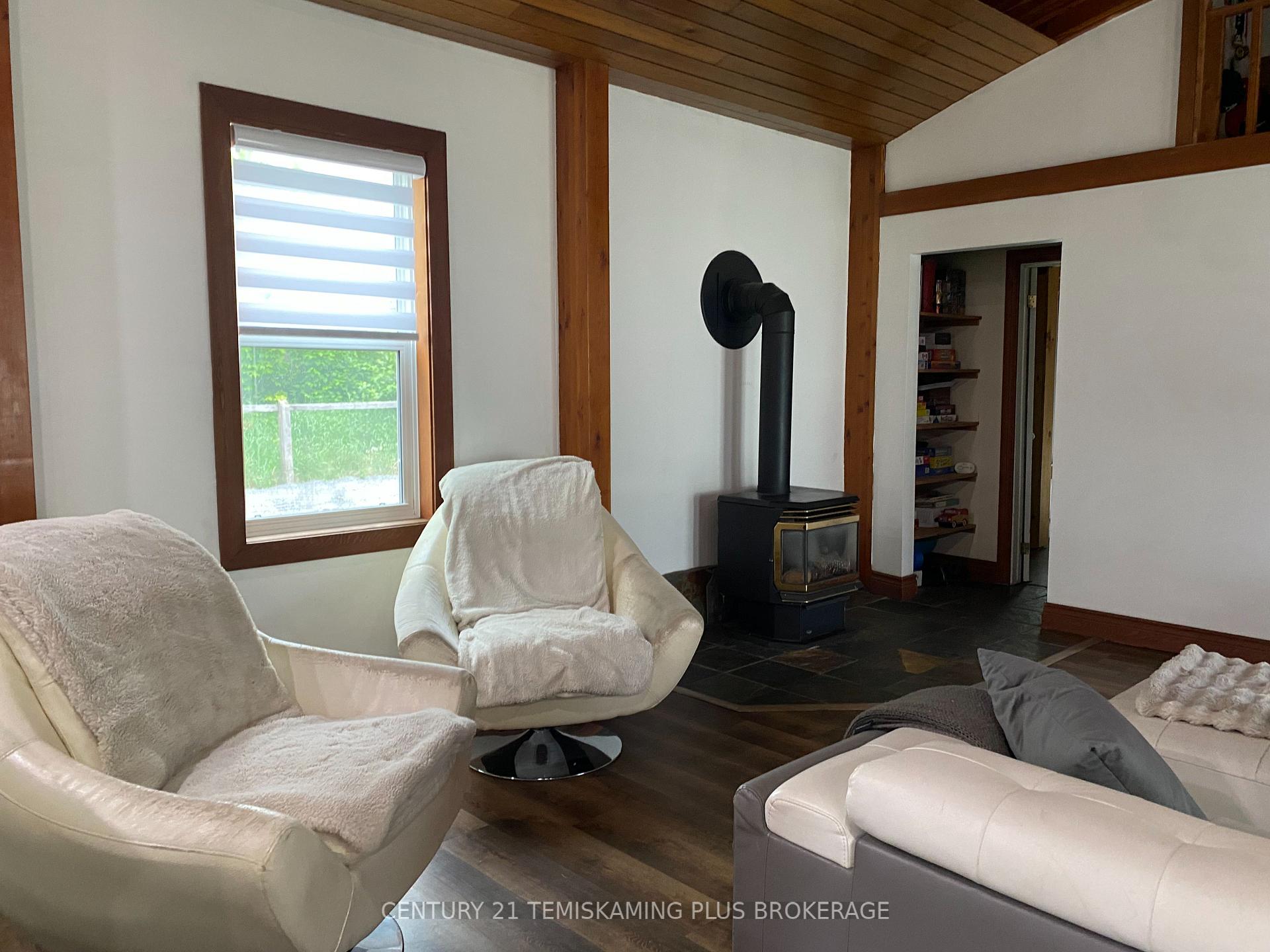 Photo 12 of 72 Empire Street, Timiskaming, TIM - Outside - Rural — HOMEH