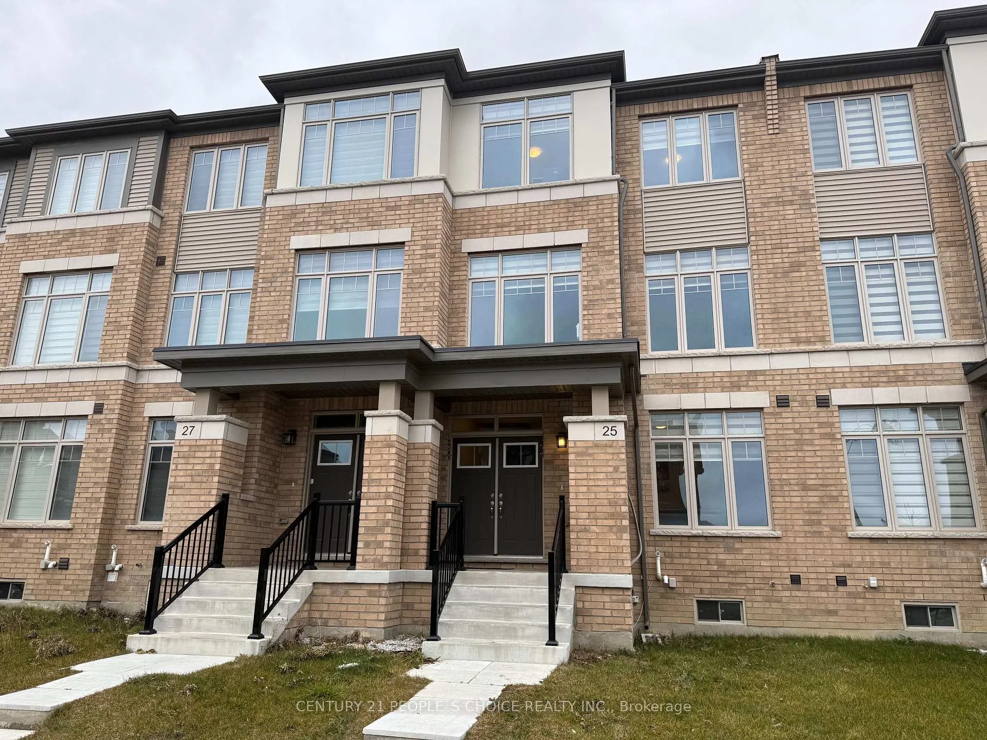 Photo 1 of 25 Minnock Street, Caledon, Rural Caledon — HOMEH