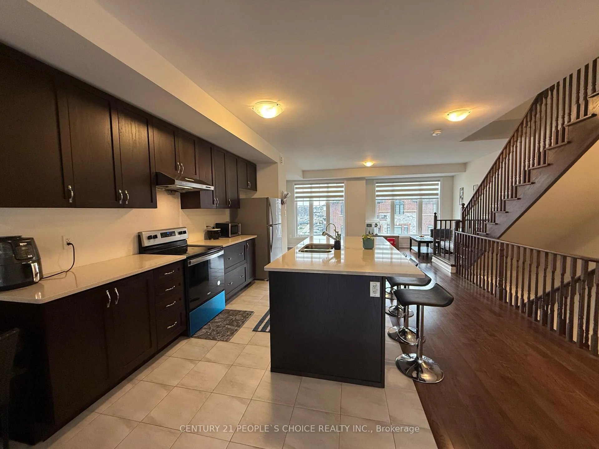 Photo 2 of 25 Minnock Street, Caledon, Rural Caledon — HOMEH